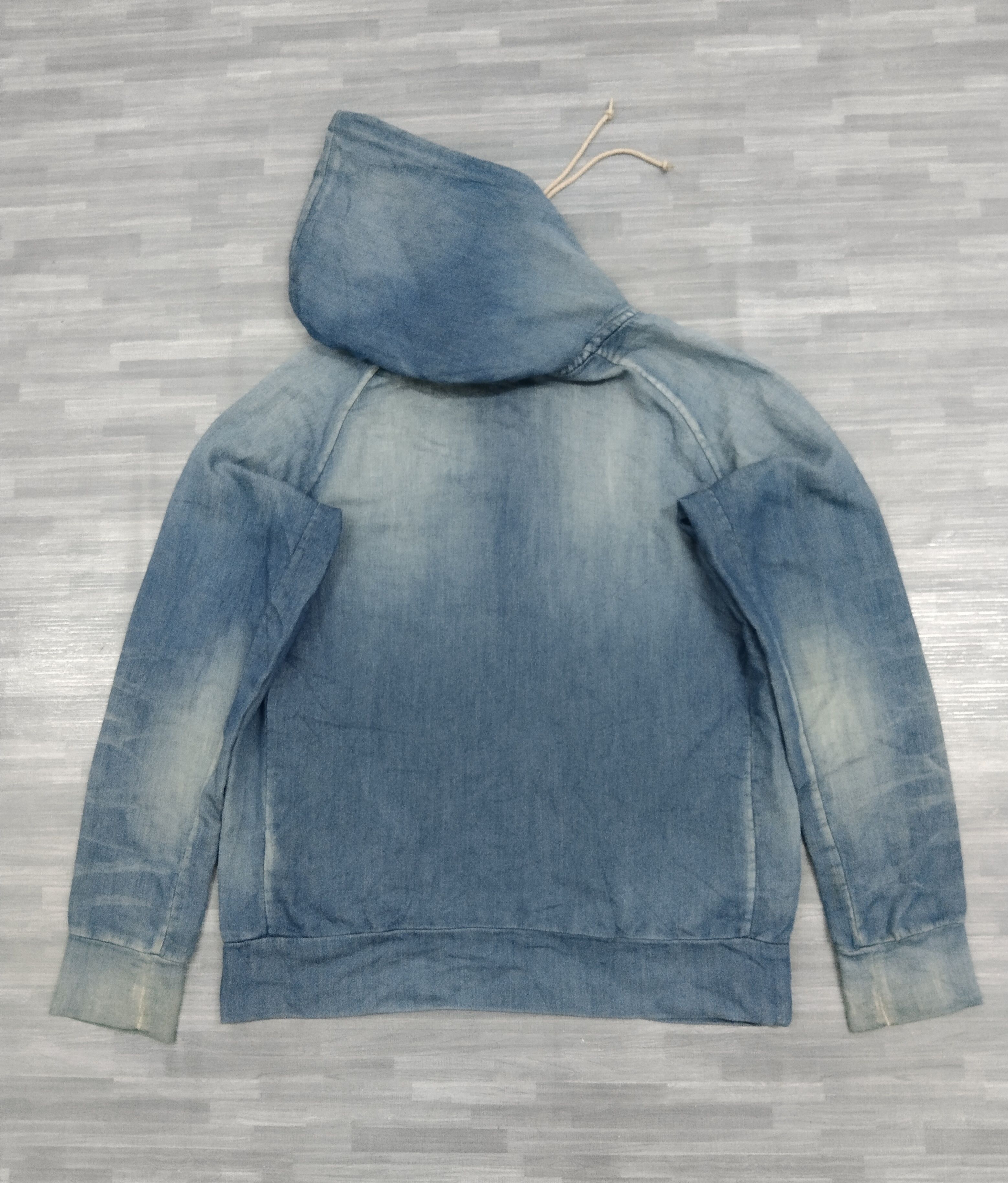 Paul Smith INDIGO SUN FADE PAUL SMITH HOODIE Size US L / EU 52-54 / 3 - 3 Thumbnail