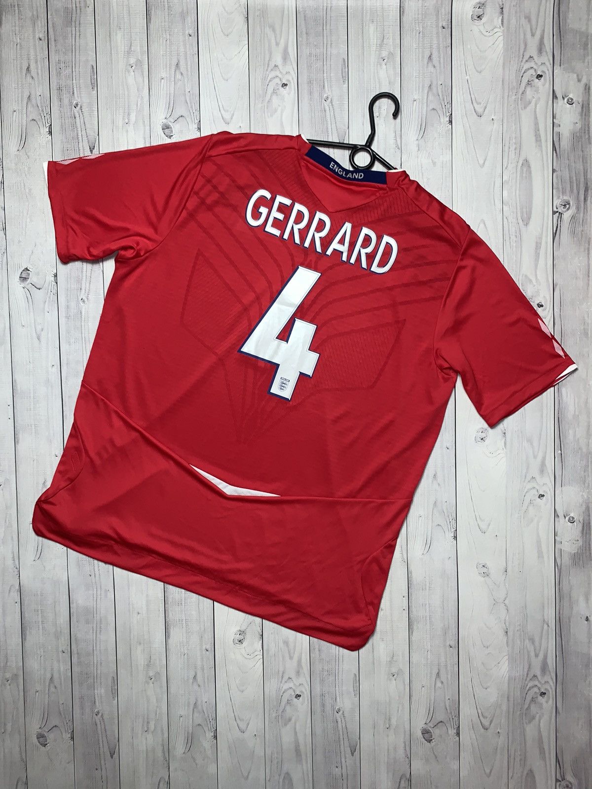 Umbro Vintage soccer jersey England 4 Gerrard Umbro size XXL Size US XXL / EU 58 / 5 - 1 Thumbnail