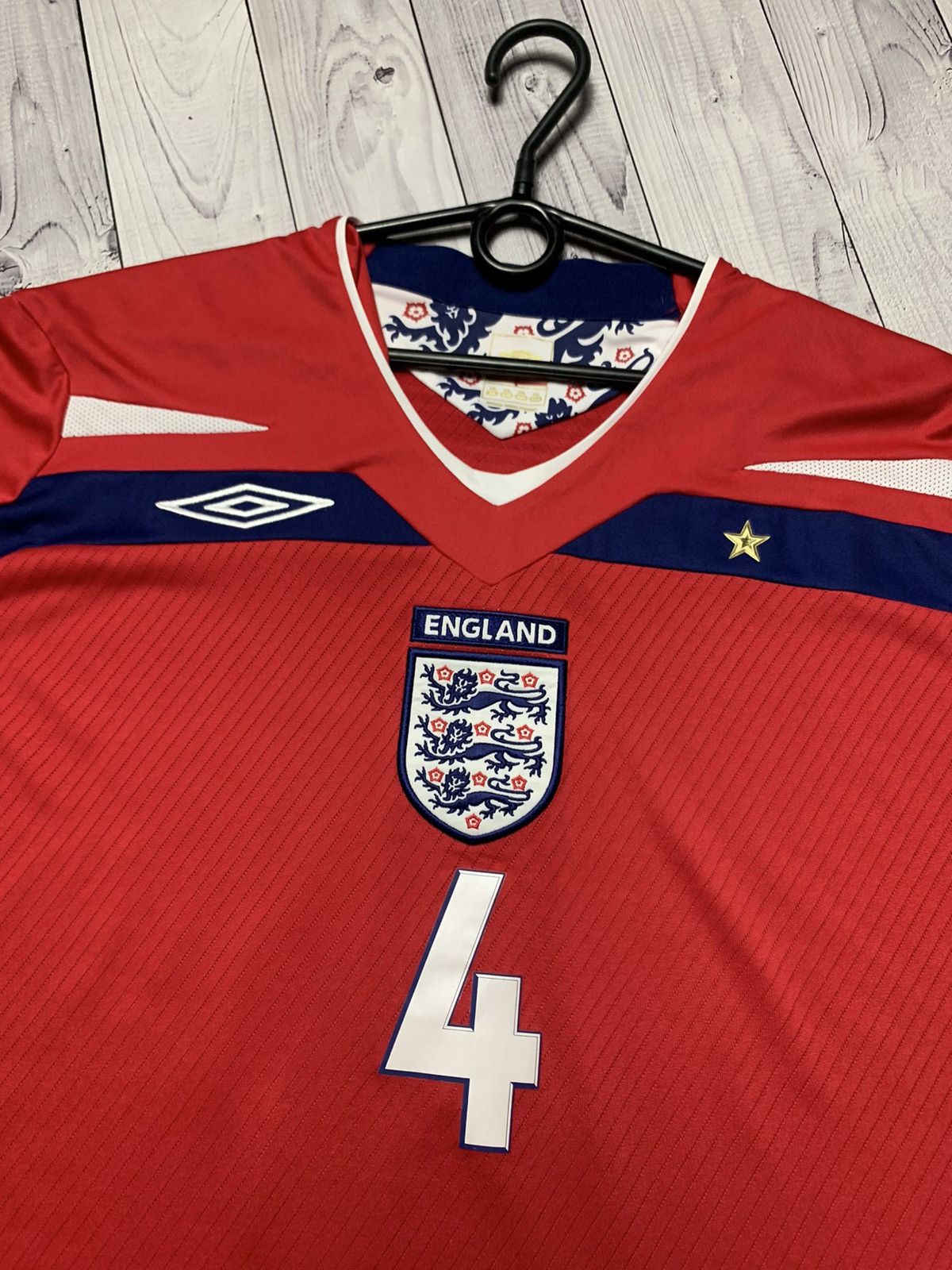 Umbro Vintage soccer jersey England 4 Gerrard Umbro size XXL Size US XXL / EU 58 / 5 - 5 Thumbnail