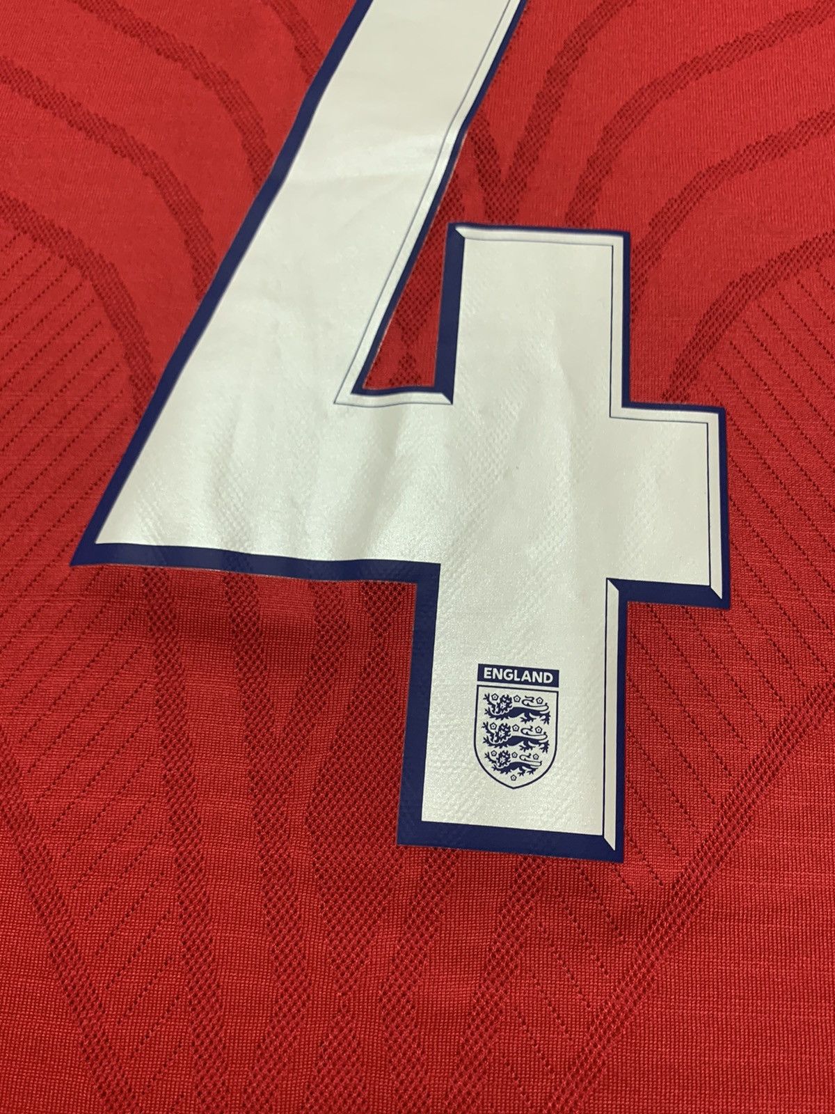 Umbro Vintage soccer jersey England 4 Gerrard Umbro size XXL Size US XXL / EU 58 / 5 - 3 Thumbnail