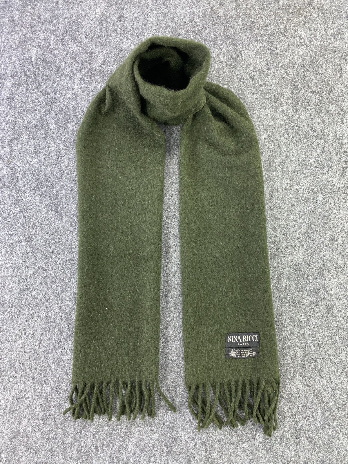 Designer NINA RICCI CASHMERE Scarf/Muffler/Neckwear -T166 Size ONE SIZE - 1 Thumbnail