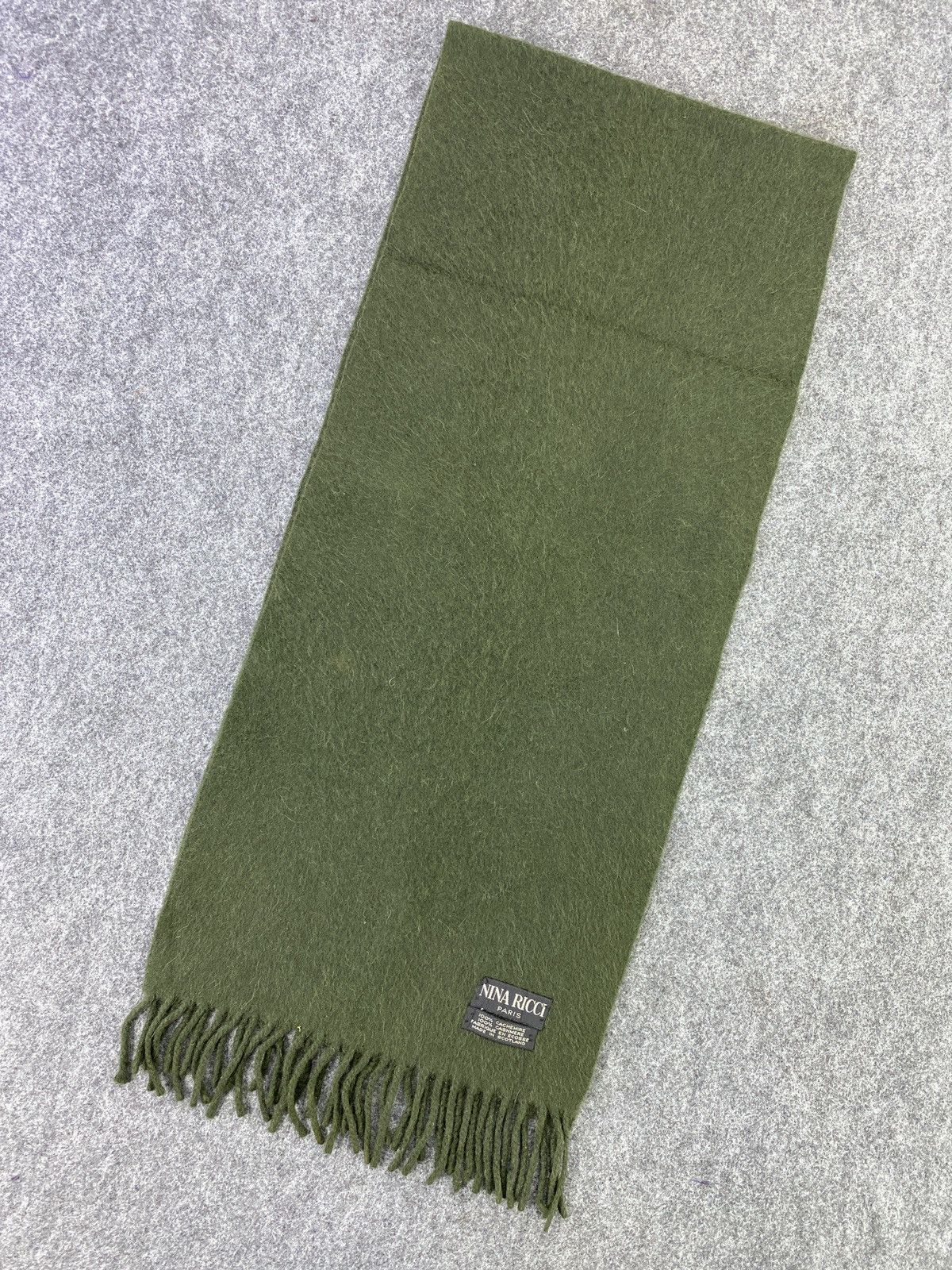 Designer NINA RICCI CASHMERE Scarf/Muffler/Neckwear -T166 Size ONE SIZE - 2 Thumbnail