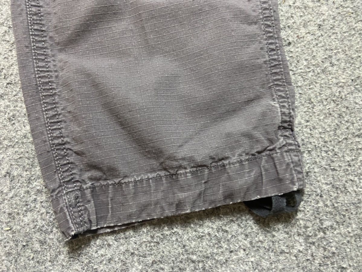 Carhartt × Carhartt Wip × Vintage Vintage Carhartt Wip Grey Cargo Pants Size US 32 / EU 48 - 18 Thumbnail