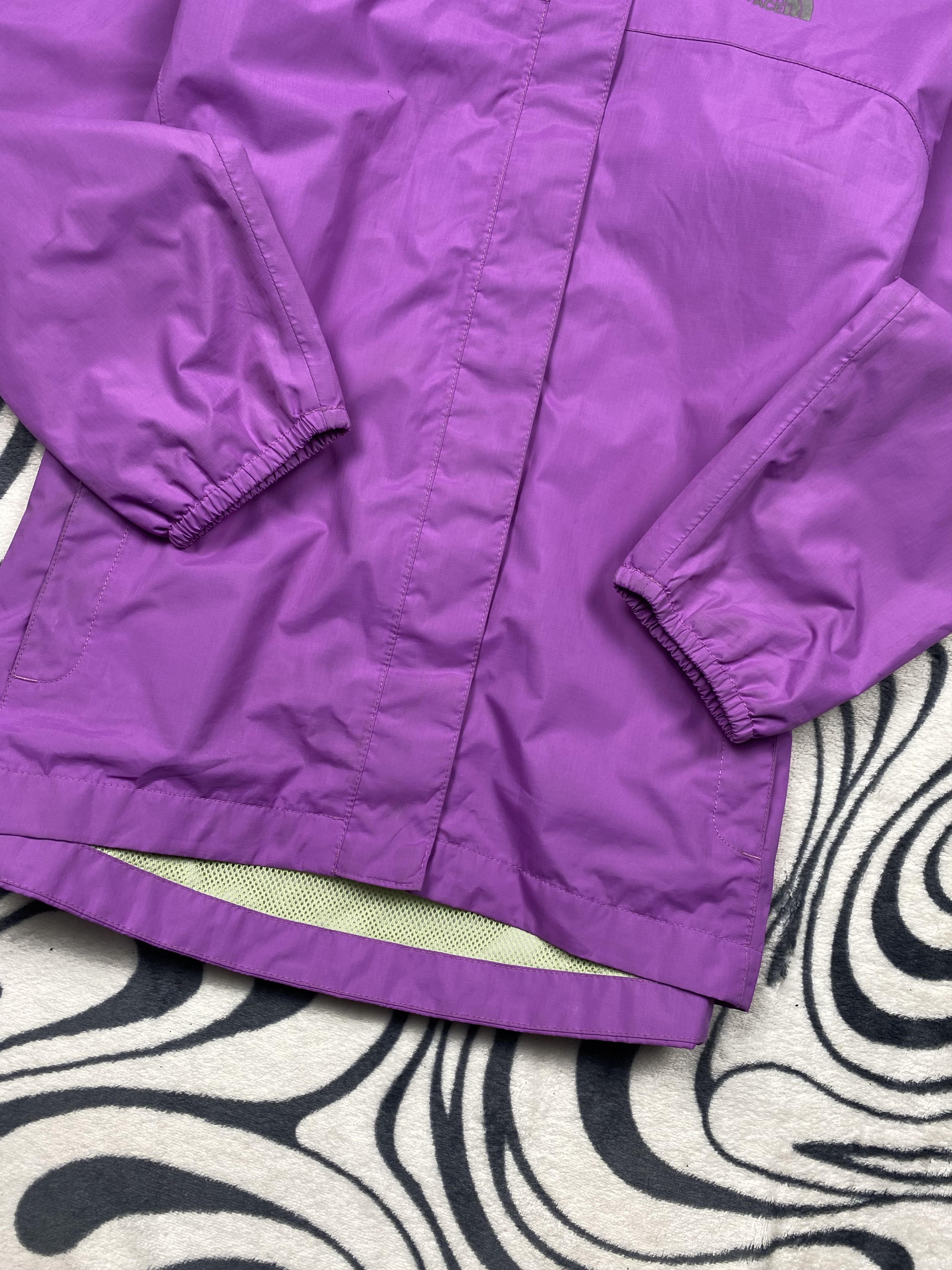 The North Face × Vintage The North Face HyVent WMNS Waterproof Jacket TNF Size XS / US 0-2 / IT 36-38 - 4 Thumbnail