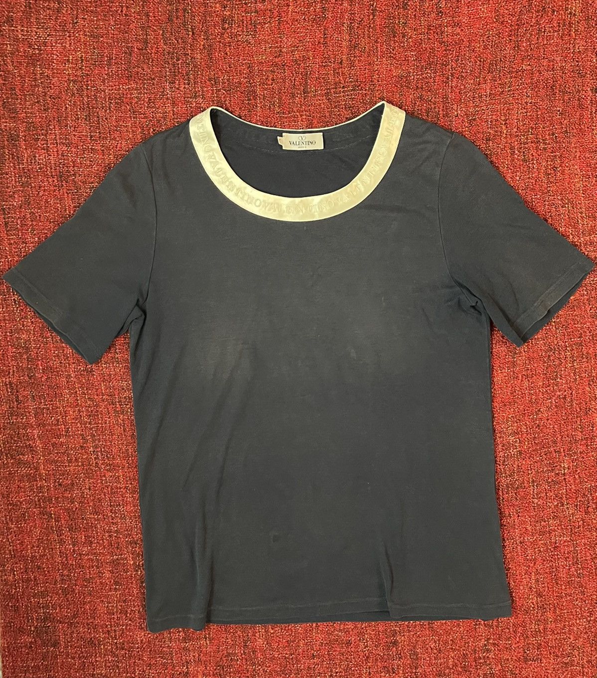 Designer × Valentino × Vintage Valentino distressed 90s vintage neck logo t-shirt Size US L / EU 52-54 / 3 - 1 Thumbnail
