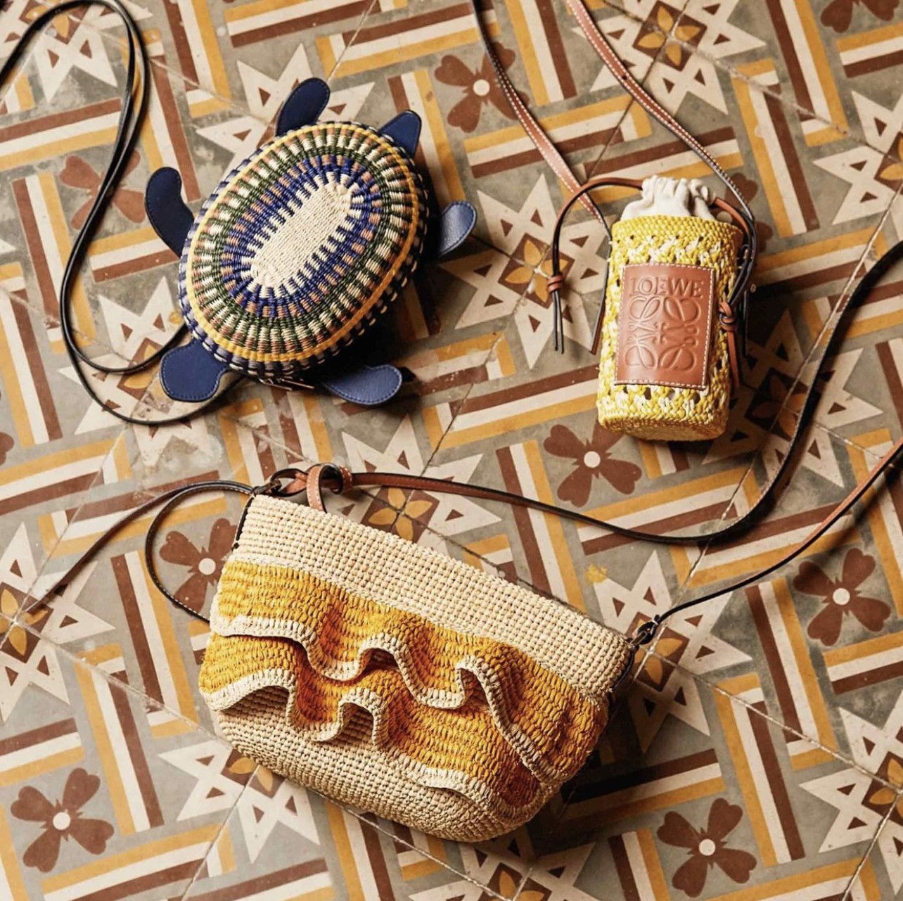 Loewe LOEWExPAULA’S IBIZA TURTLE POUCH IN TOQUILLA PALM &CALFSKIN Size ONE SIZE - 9 Thumbnail