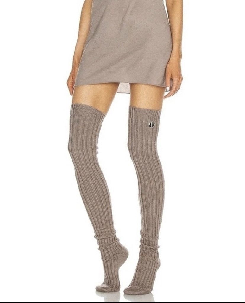 Moncler × Rick Owens FW20 Thigh High Stocking Socks dust OneSize Men‘s Size ONE SIZE - 2 Thumbnail