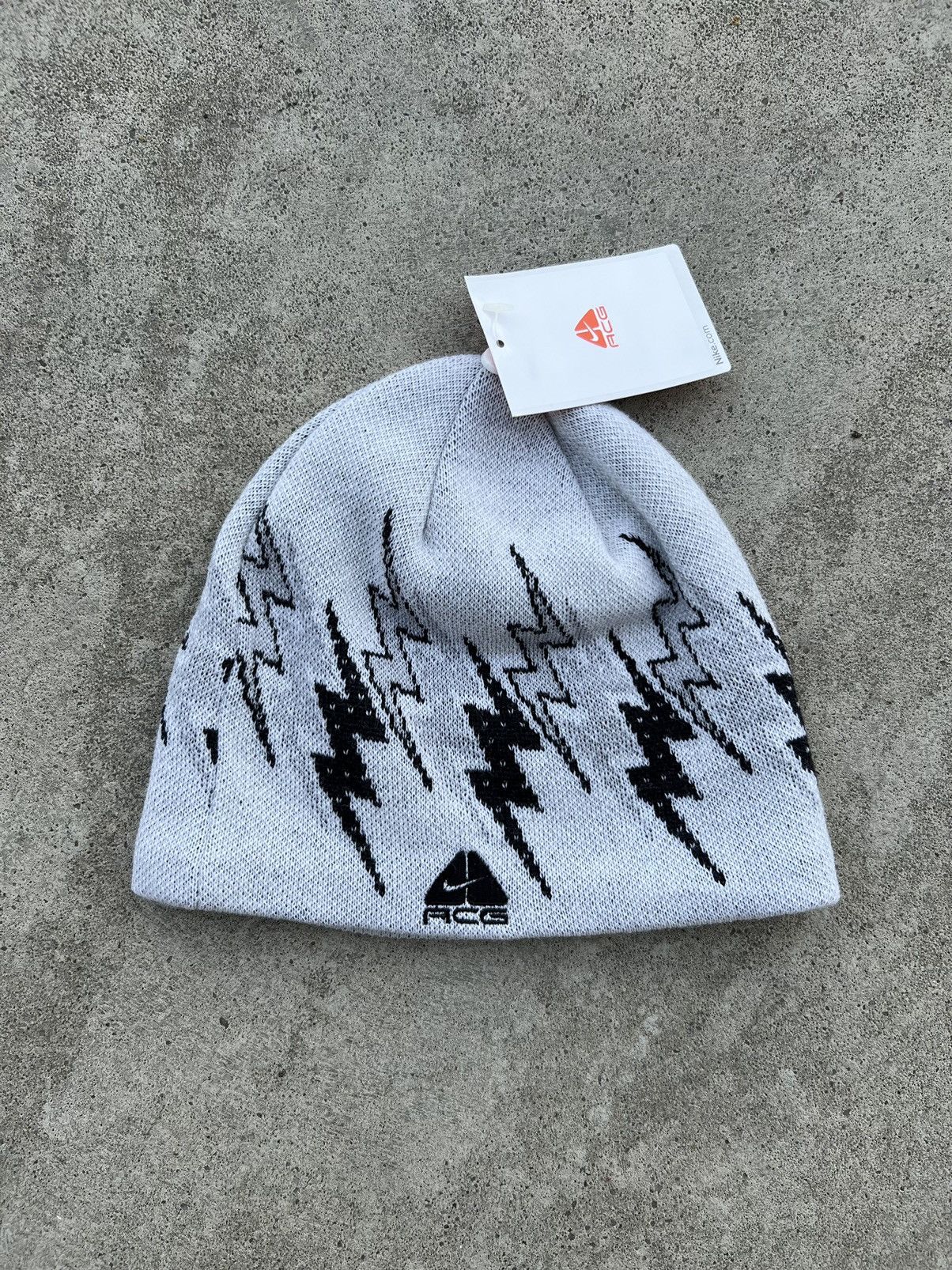 Nike ⚡️ Deadstock Vintage Nike ACG Beanie Hat 2007 | Grailed