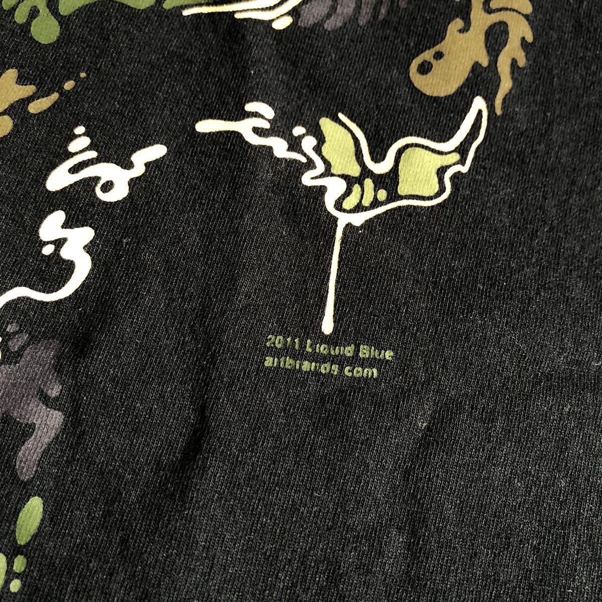 Liquid Blue Vintage 2000s Liquid Blue Skull Melt Camo Graphic Logo Tee Size US XL / EU 56 / 4 - 3 Thumbnail