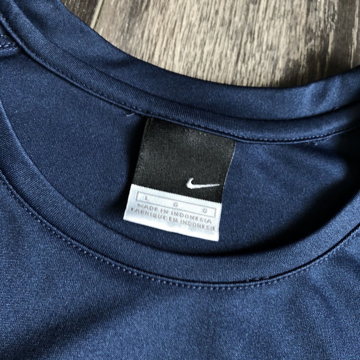 Nike Vintage 2000s Nike TN Stripe Dri Fit Swoosh Logo Tee Shirt Size US L / EU 52-54 / 3 - 4 Thumbnail