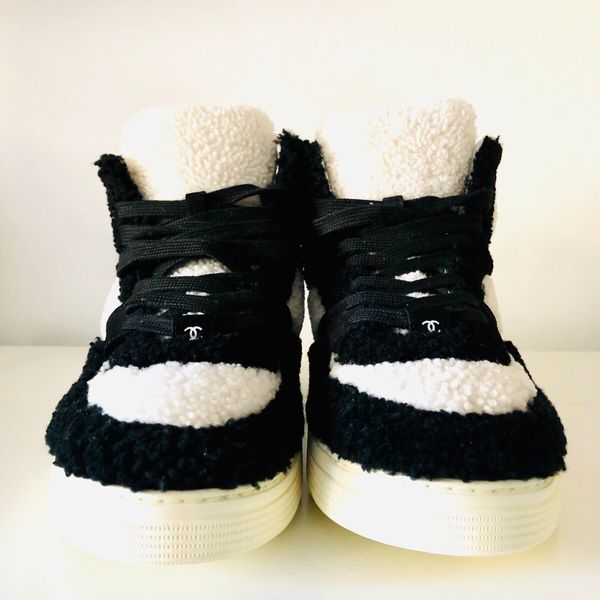 Chanel Chanel A/W 2019 Shearling hi top sneakers Size US 9.5 / EU 42-43 - 1 Preview
