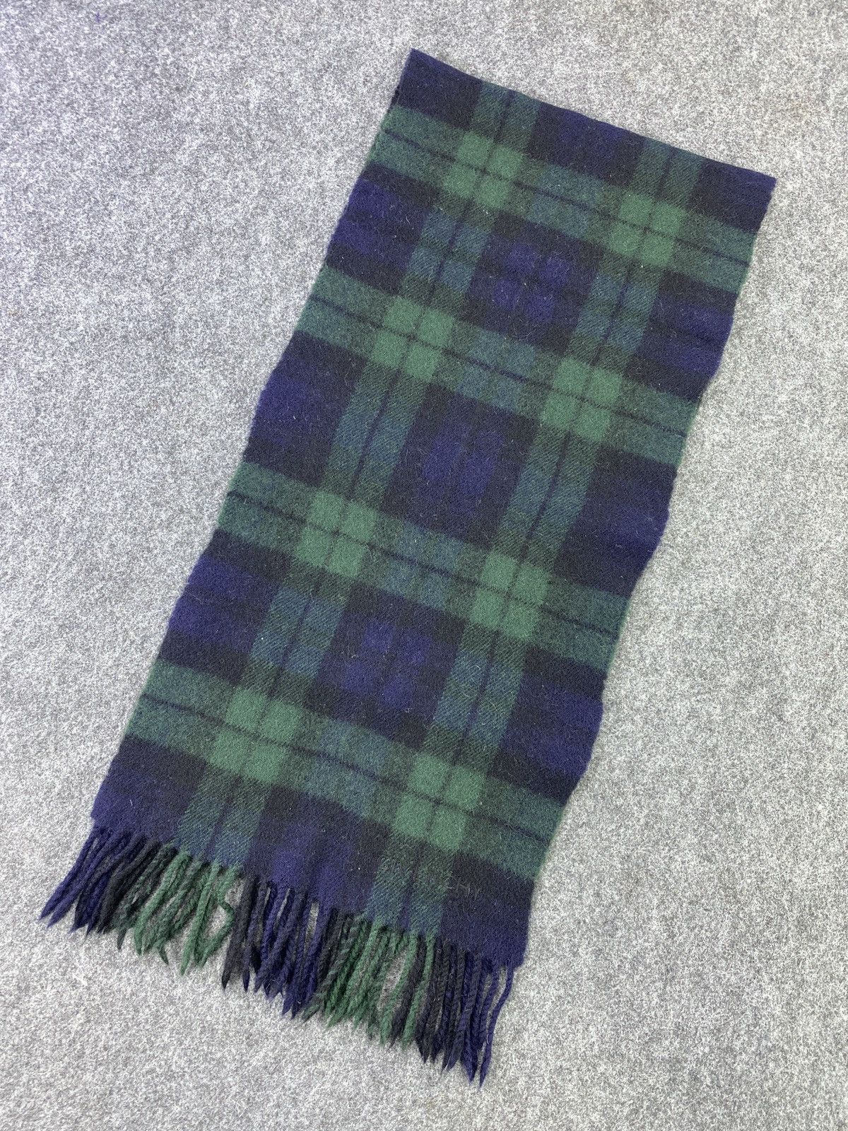 Givenchy GIVENCHY Scarf/Muffler/Neckwear - T180 Size ONE SIZE - 1 Thumbnail