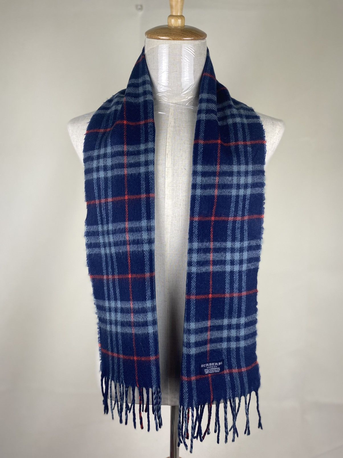 Burberry Burberry Nova Check Scarf / Muffler / Wool Size ONE SIZE - 1 Thumbnail