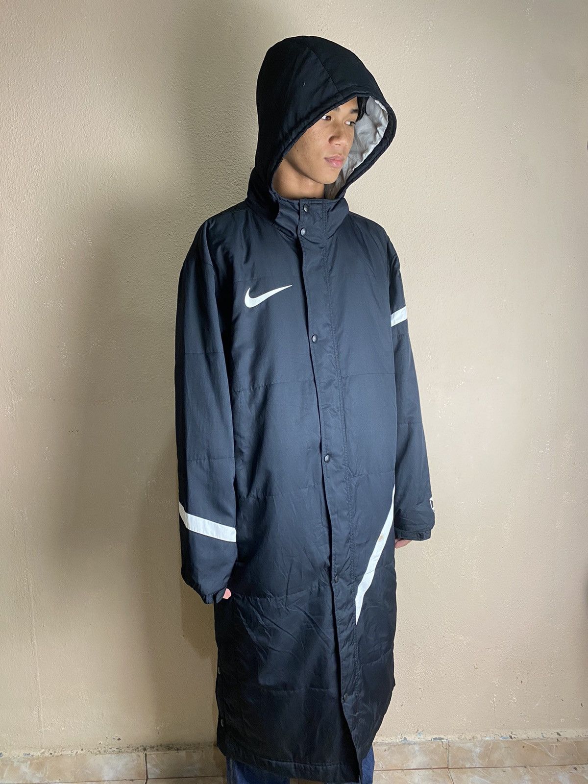 Japanese Brand Nike Black Light Puffer Long Jacket Size US XL / EU 56 / 4 - 1 Thumbnail