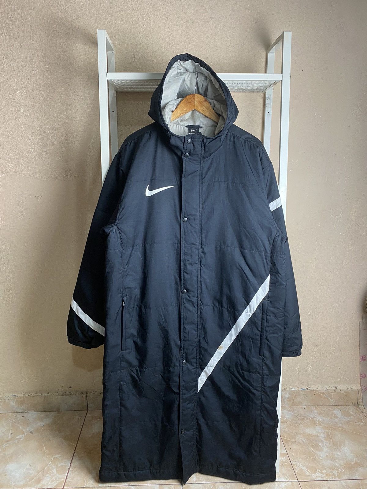 Japanese Brand Nike Black Light Puffer Long Jacket Size US XL / EU 56 / 4 - 3 Thumbnail