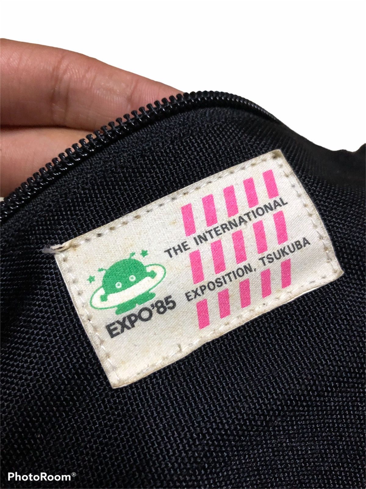 Vintage 80s⚡️⚡️VINTAGE EXPO 85 FANNY PACK Size ONE SIZE - 4 Thumbnail