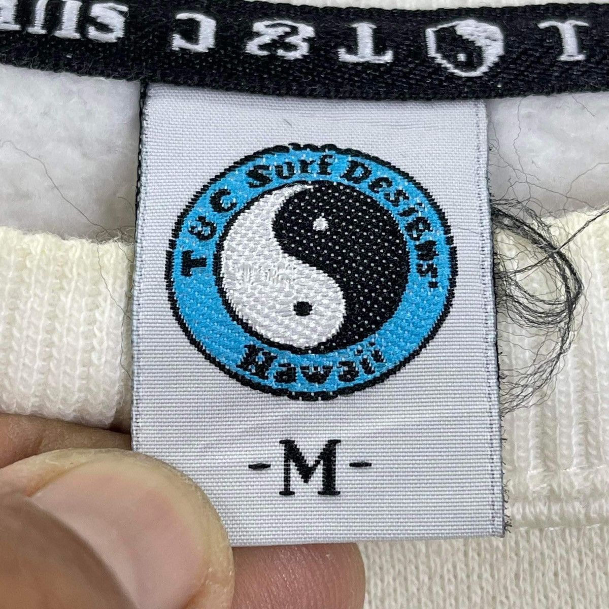 Japanese Brand 90s Vintage TnC Hawaii Surf Big Logo Crewneck Sweatshirt Size US M / EU 48-50 / 2 - 8 Thumbnail