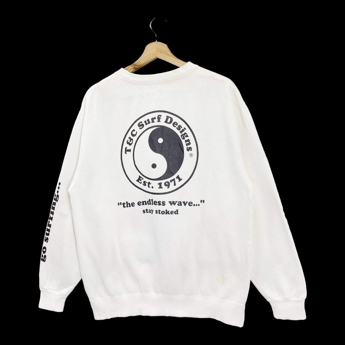 Japanese Brand 90s Vintage TnC Hawaii Surf Big Logo Crewneck Sweatshirt Size US M / EU 48-50 / 2 - 3 Thumbnail