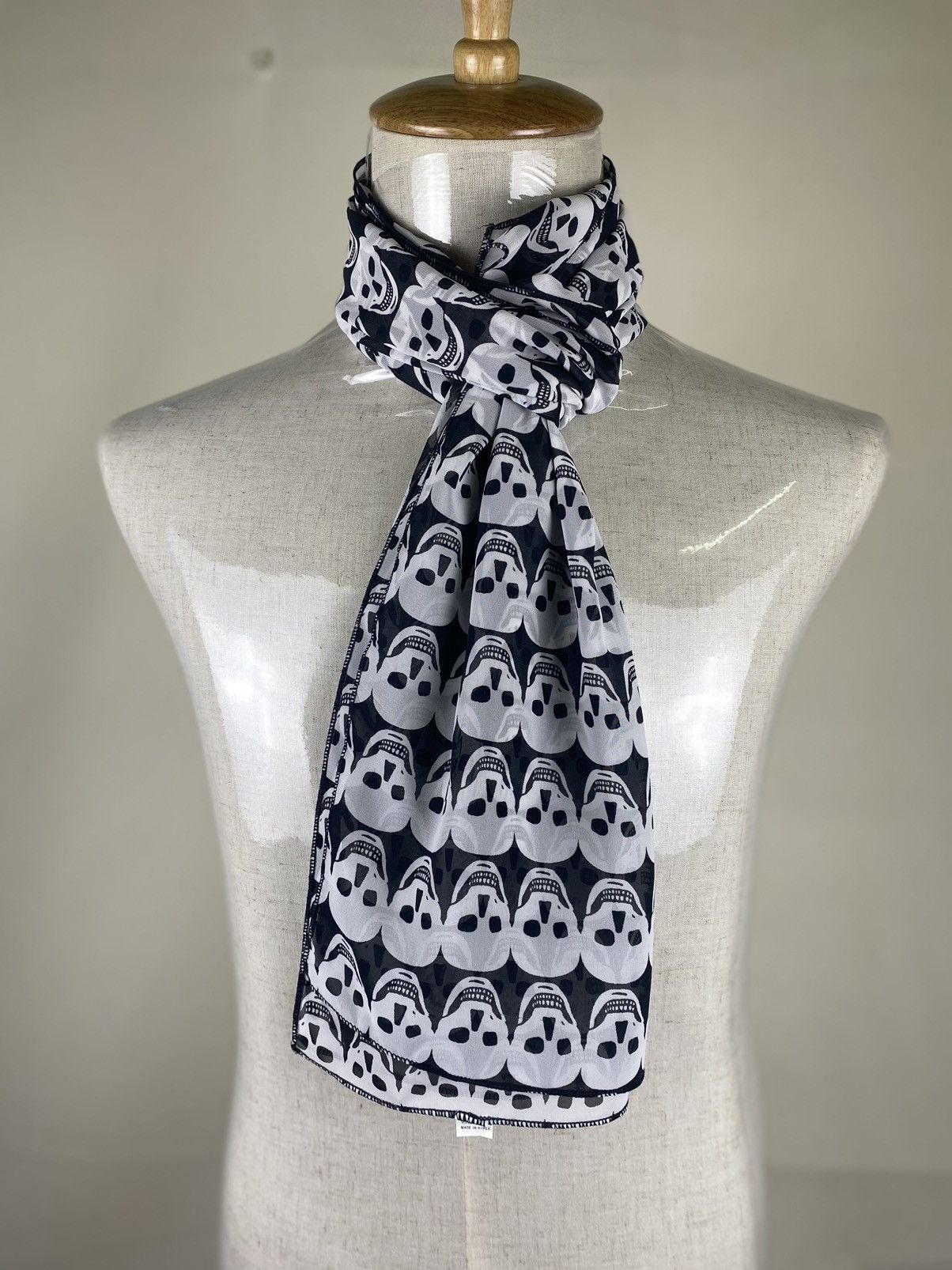 Other Skulls scarf Inspired by Alexander Mcqueen Size ONE SIZE - 2 Thumbnail