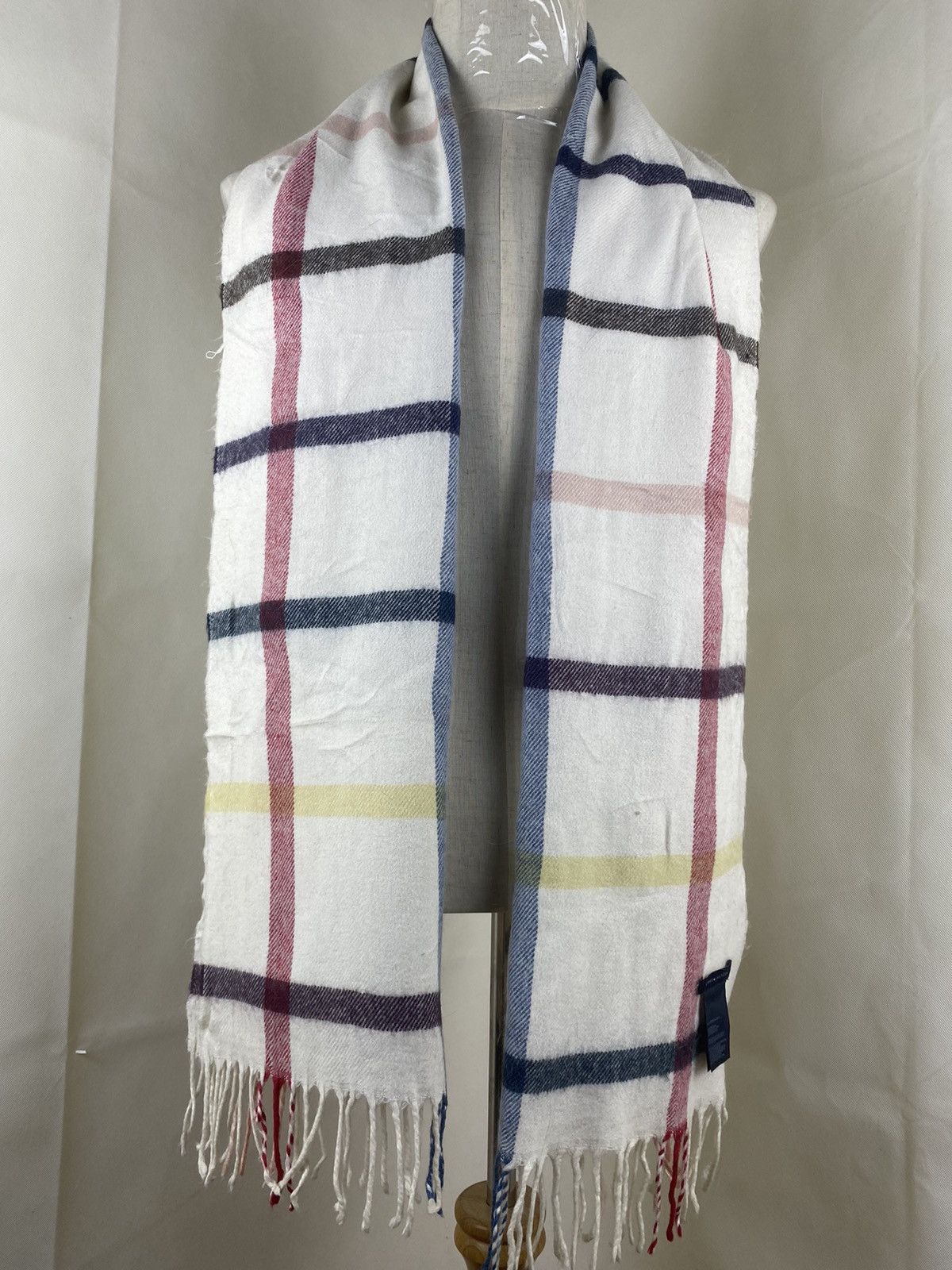 Tommy Hilfiger Tommy Hilfiger Winter Scarf Muffler Size ONE SIZE - 1 Thumbnail