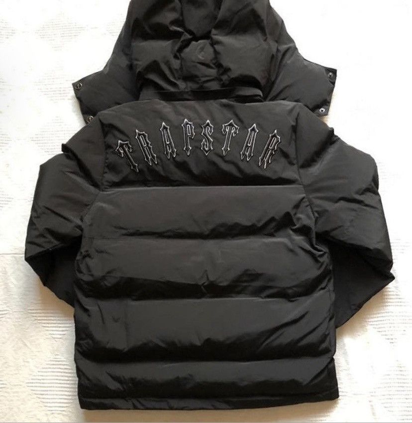 Trapstar London XS Trapstar Irongate Detachable Hood Puffer - BLACK ...