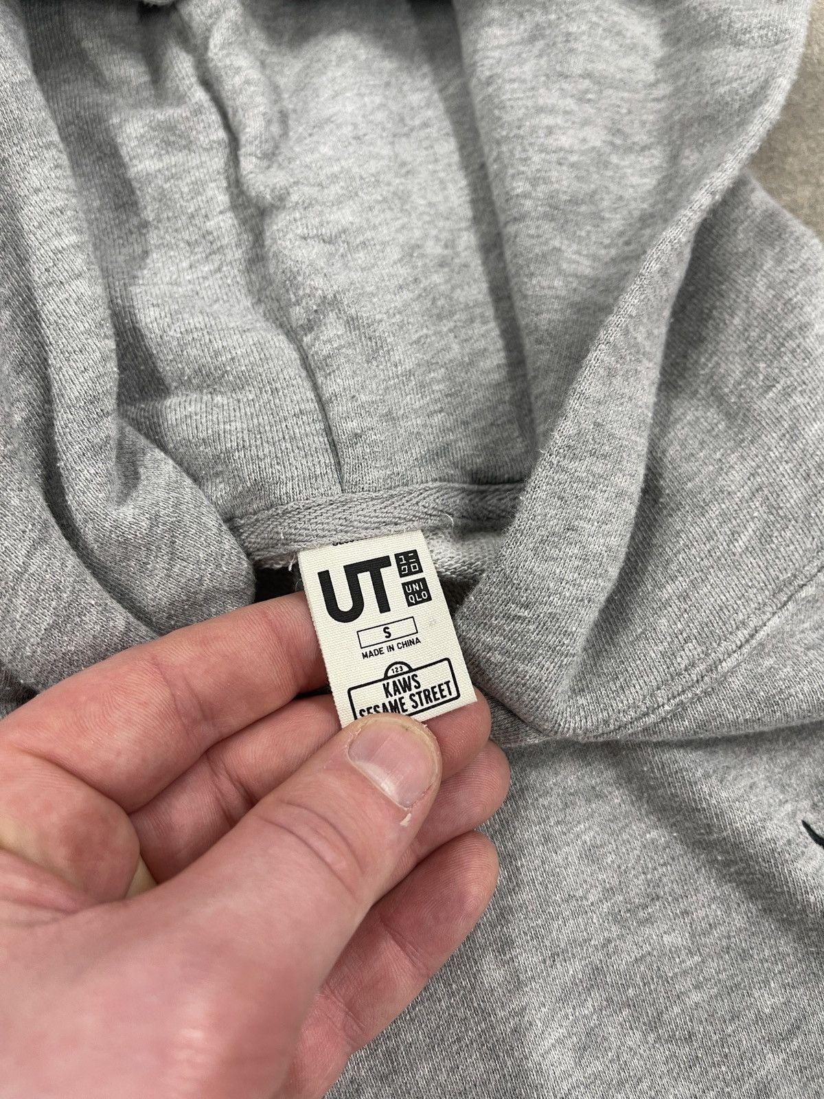 Kaws 2019 Uniqlo x Kaws x Sesame Street companion hoodie gray Size US S / EU 44-46 / 1 - 4 Thumbnail