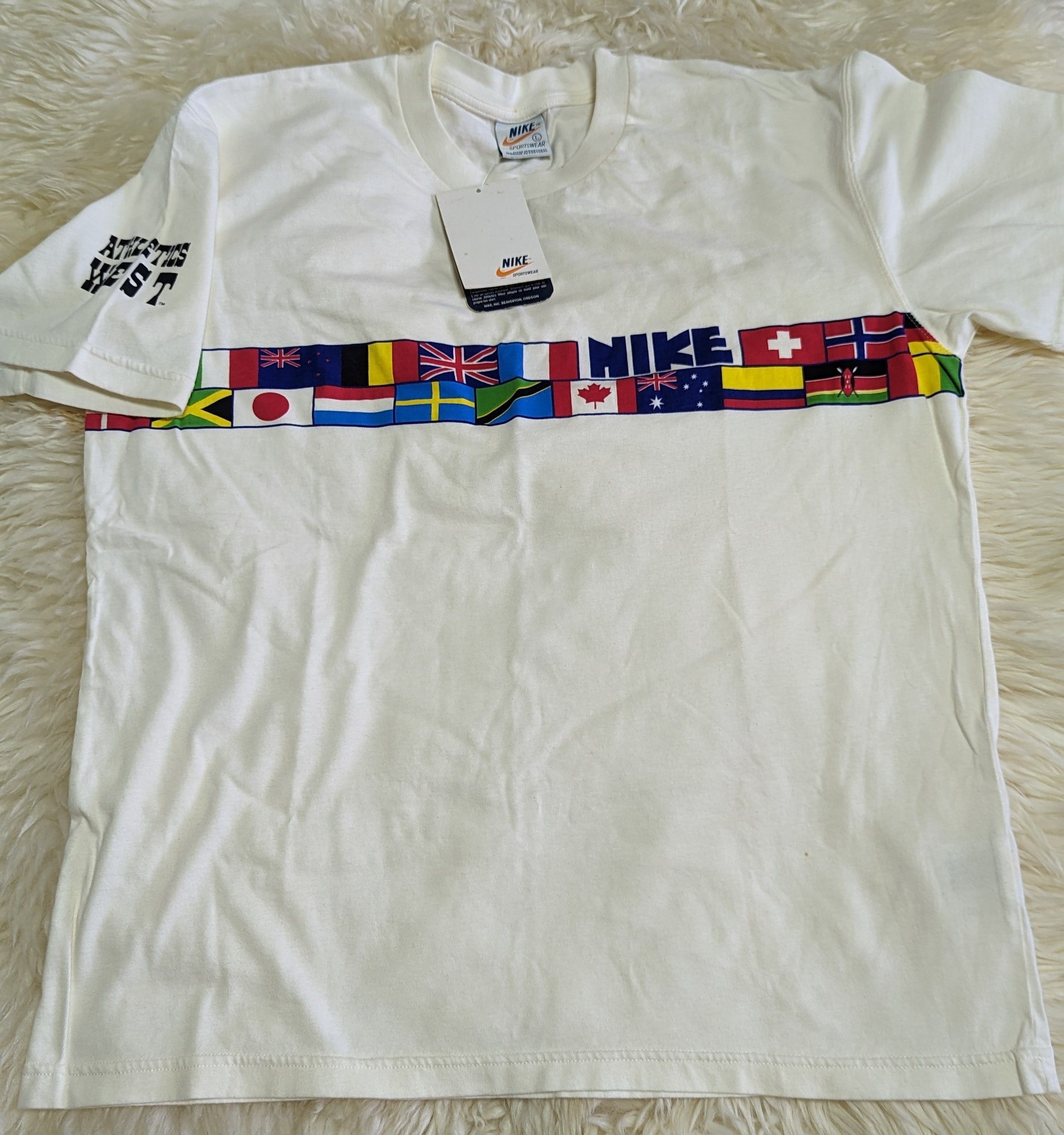 Nike Rare Nike Sportswear Orange Label 2004 Limited Issue Size US L / EU 52-54 / 3 - 1 Thumbnail