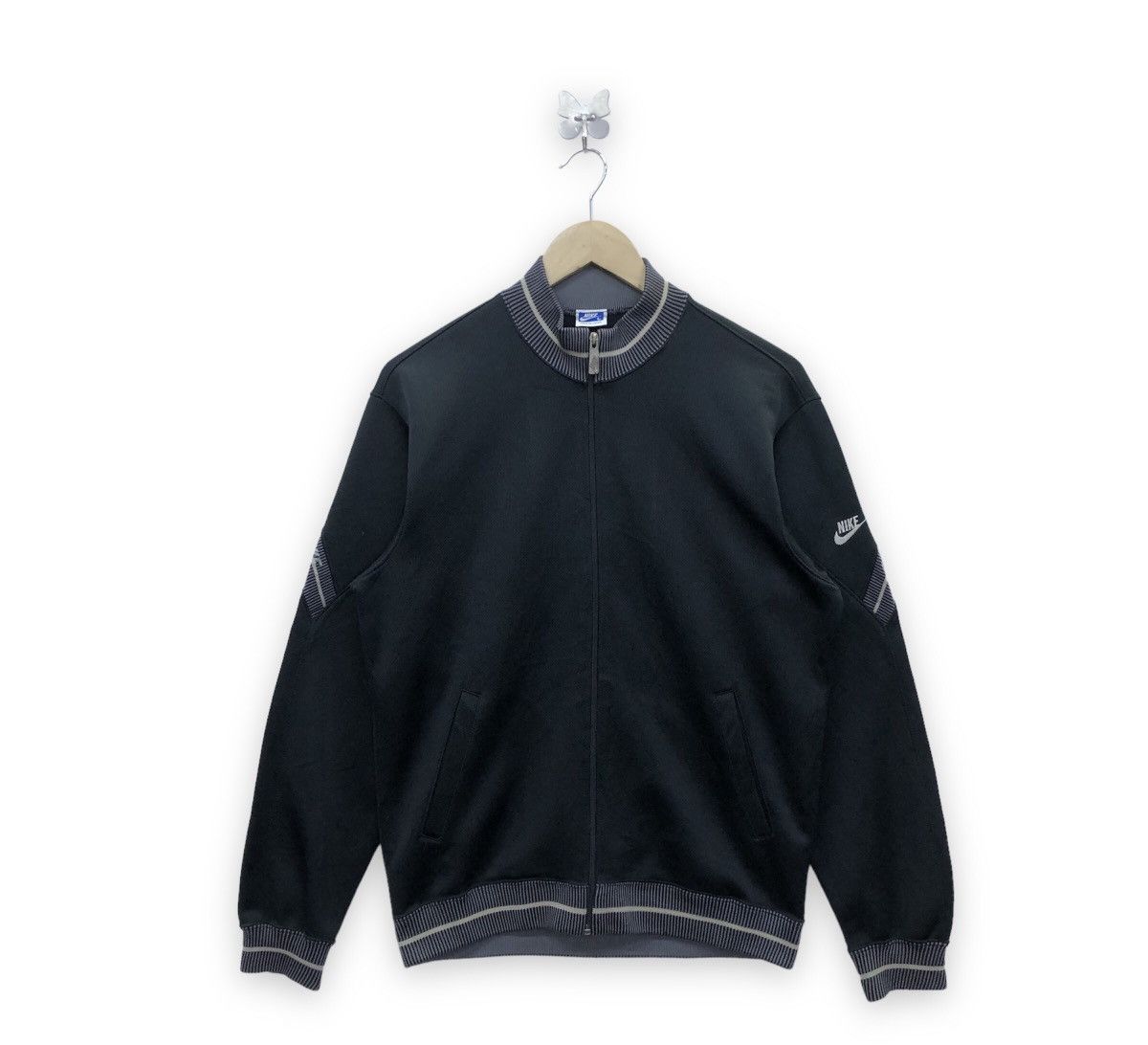 Vintage Vintage Nike Japan Blue Tag Sports Sweater Size US L / EU 52-54 / 3 - 1 Thumbnail