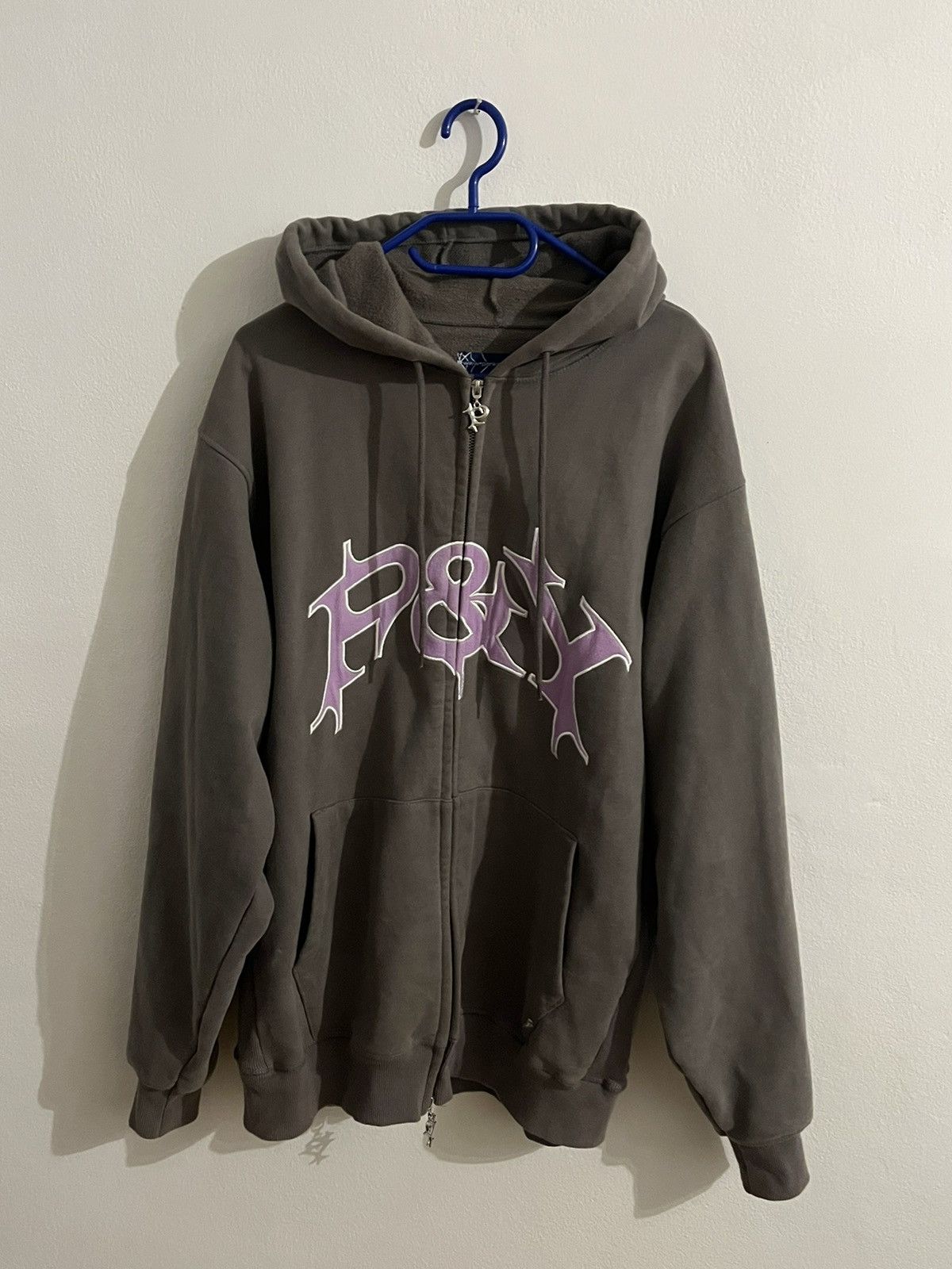 3回の着用で綺麗ですpunkandyo zip hoodie grey