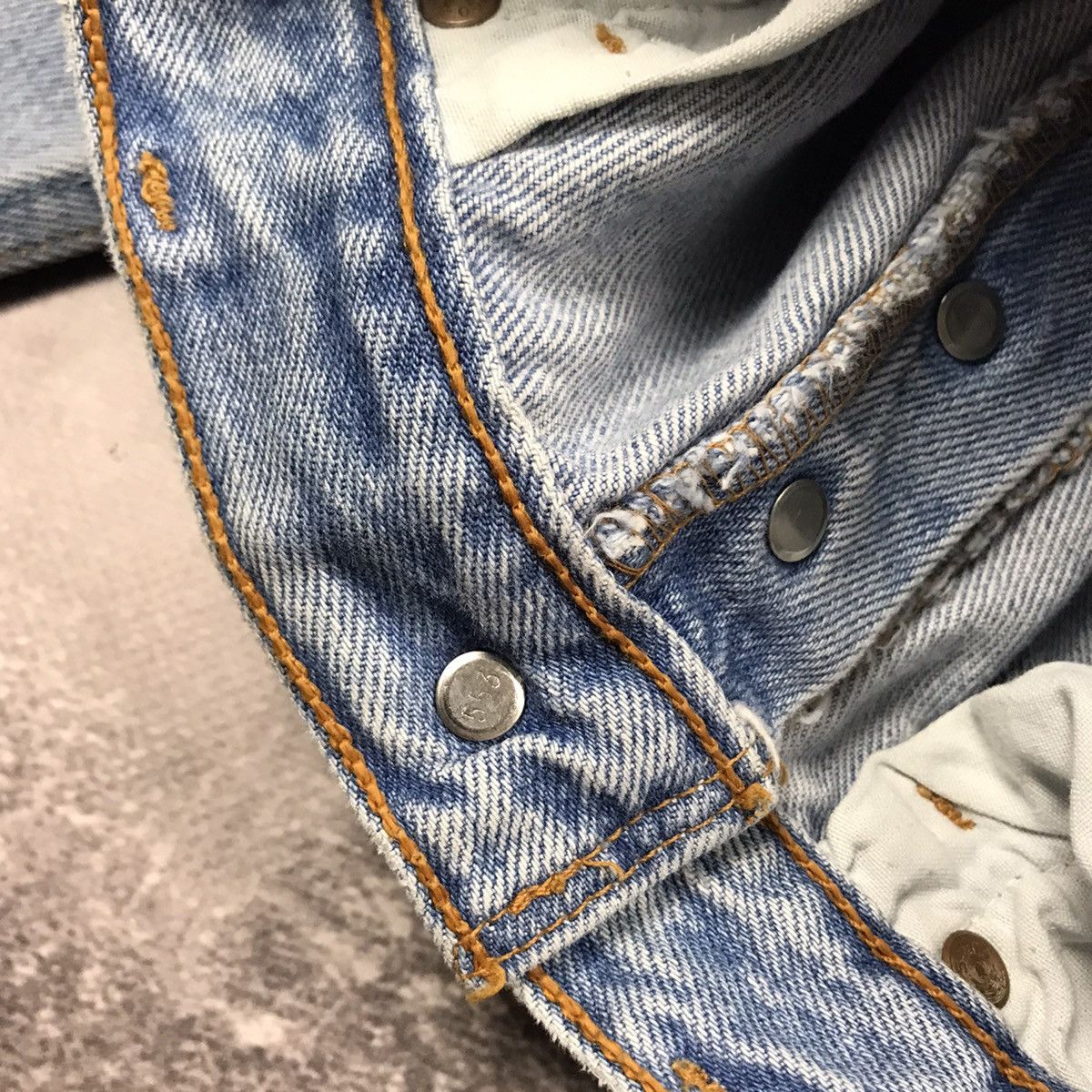 Levi's Vintage 90’s Levis 501 Made in USA Denim Jeans Size US 32 / EU 48 - 16 Thumbnail