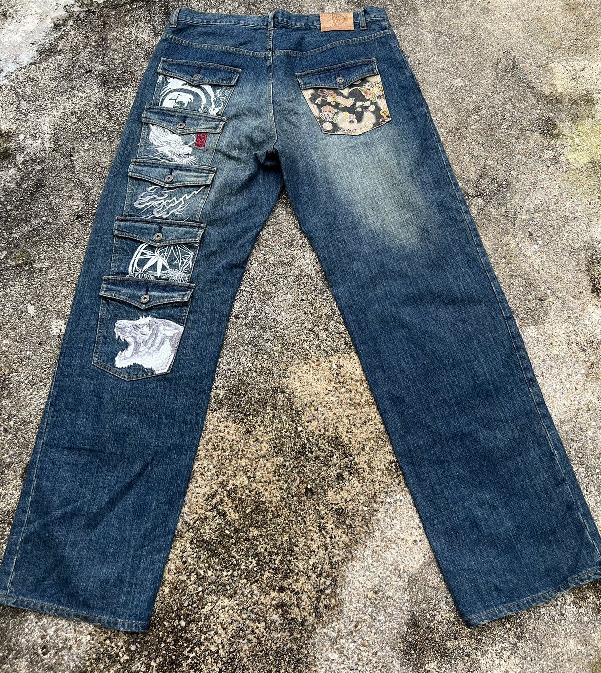 Japanese Brand Japanese Brand Dragon Embroidered Multi Pocket Denim Size US 40 / EU 56 - 1 Thumbnail