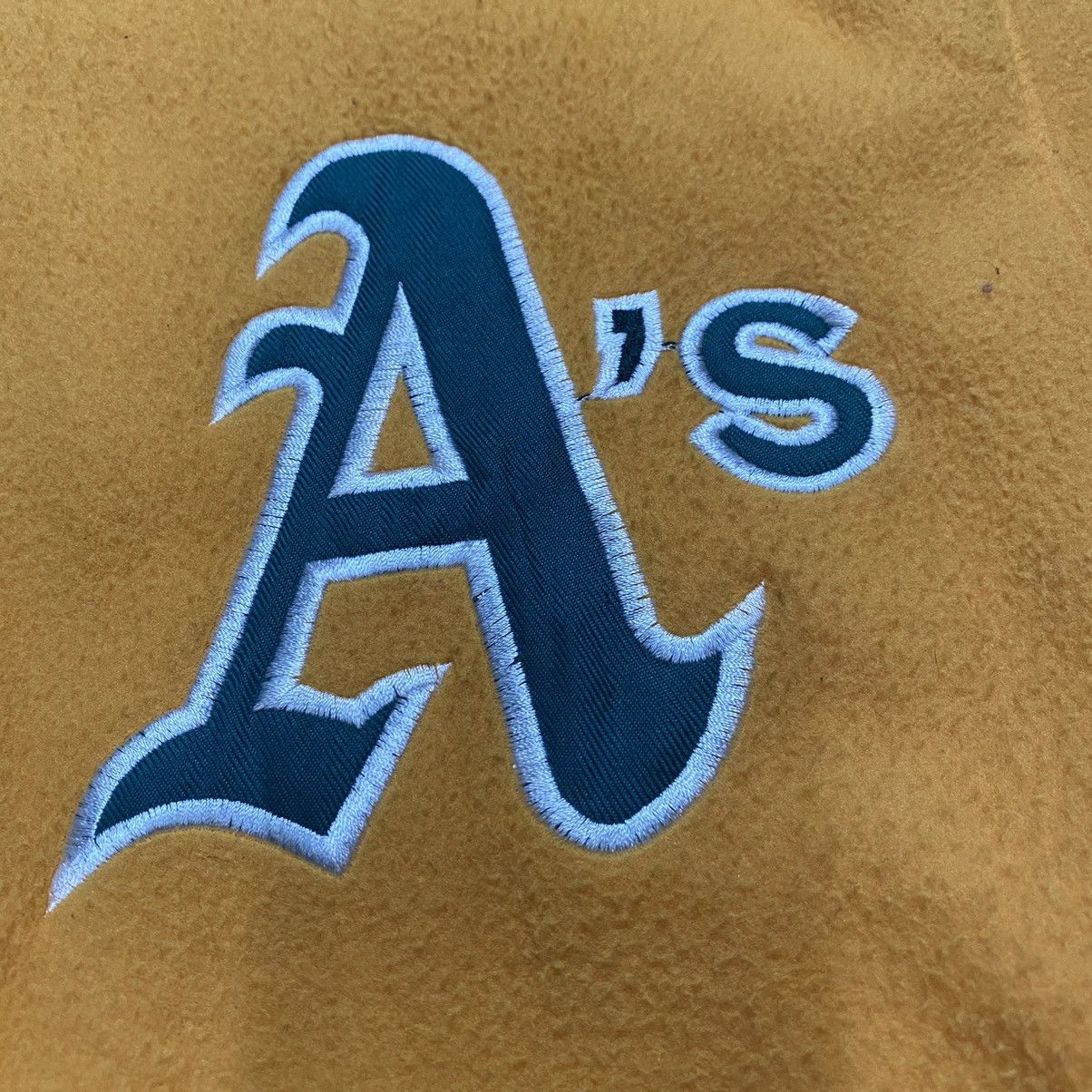 MLB Vintage MLB Oakland Athletics fleece zipper hoodie Size US L / EU 52-54 / 3 - 7 Thumbnail