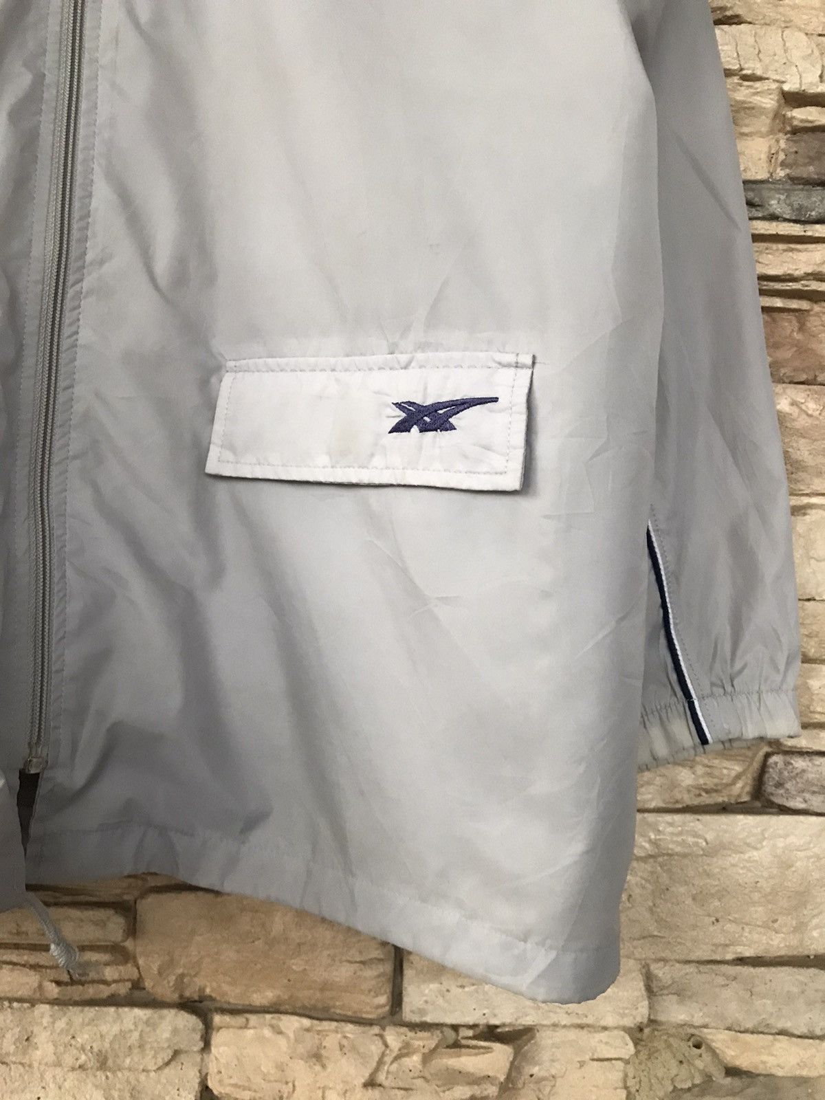 Asics Vintage Jaspo Asics Windbreaker Hoodies Size US L / EU 52-54 / 3 - 4 Thumbnail