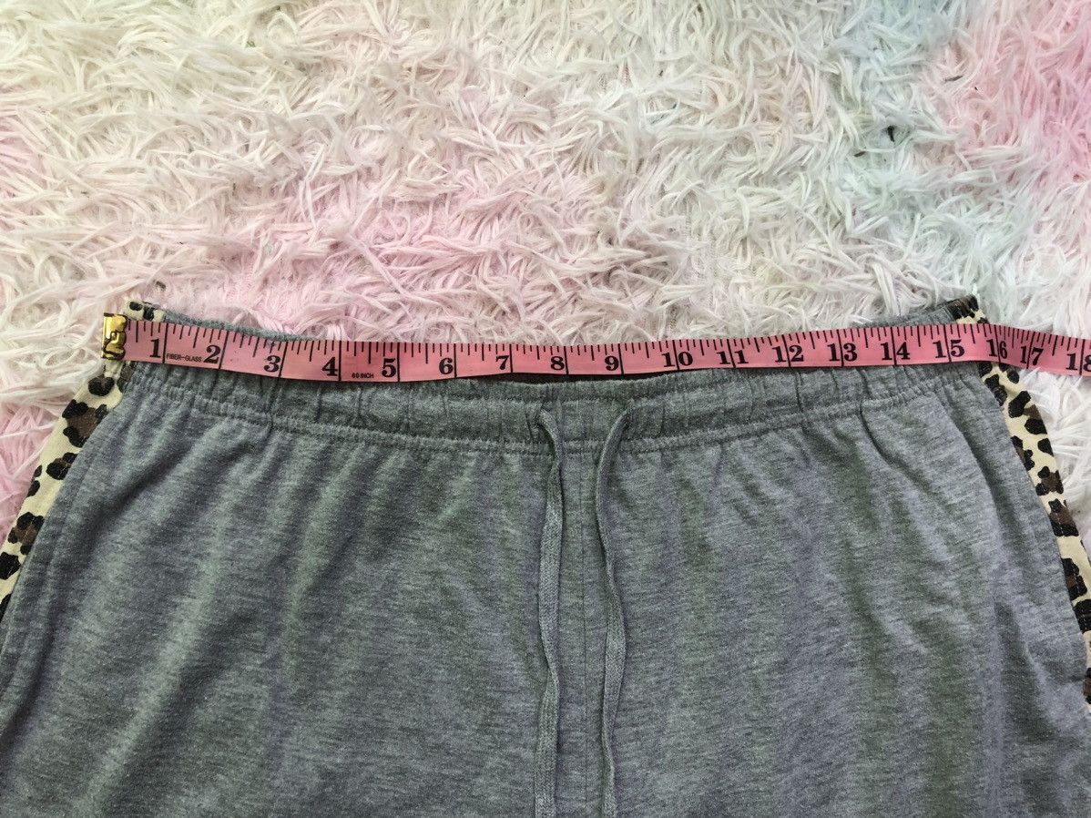 Anime Hello Kitty short pant Size US 32 / EU 48 - 4 Thumbnail