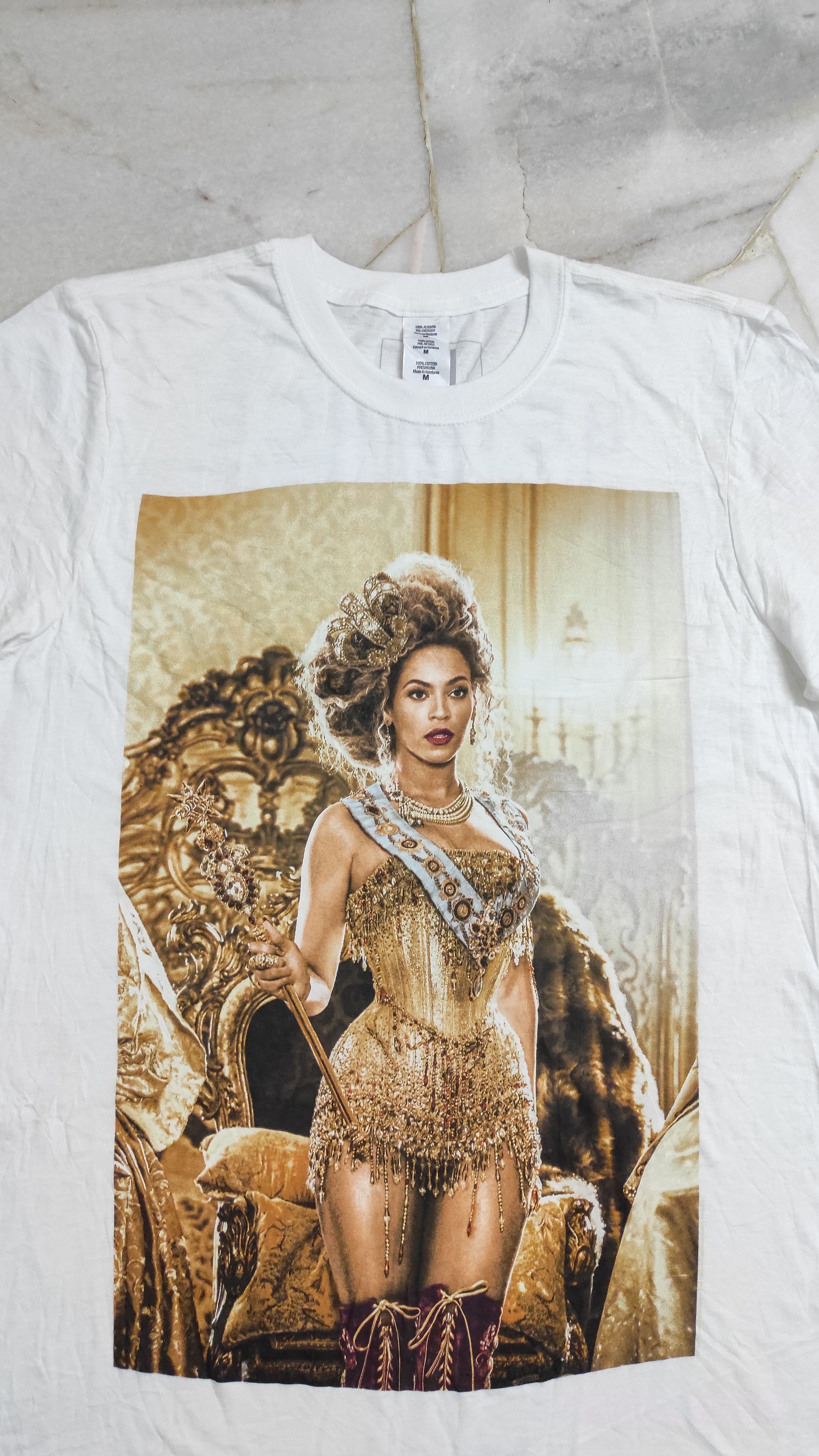 Other Beyonce AOP Mr Carter's 2013 world tour tee Size US M / EU 48-50 / 2 - 5 Thumbnail