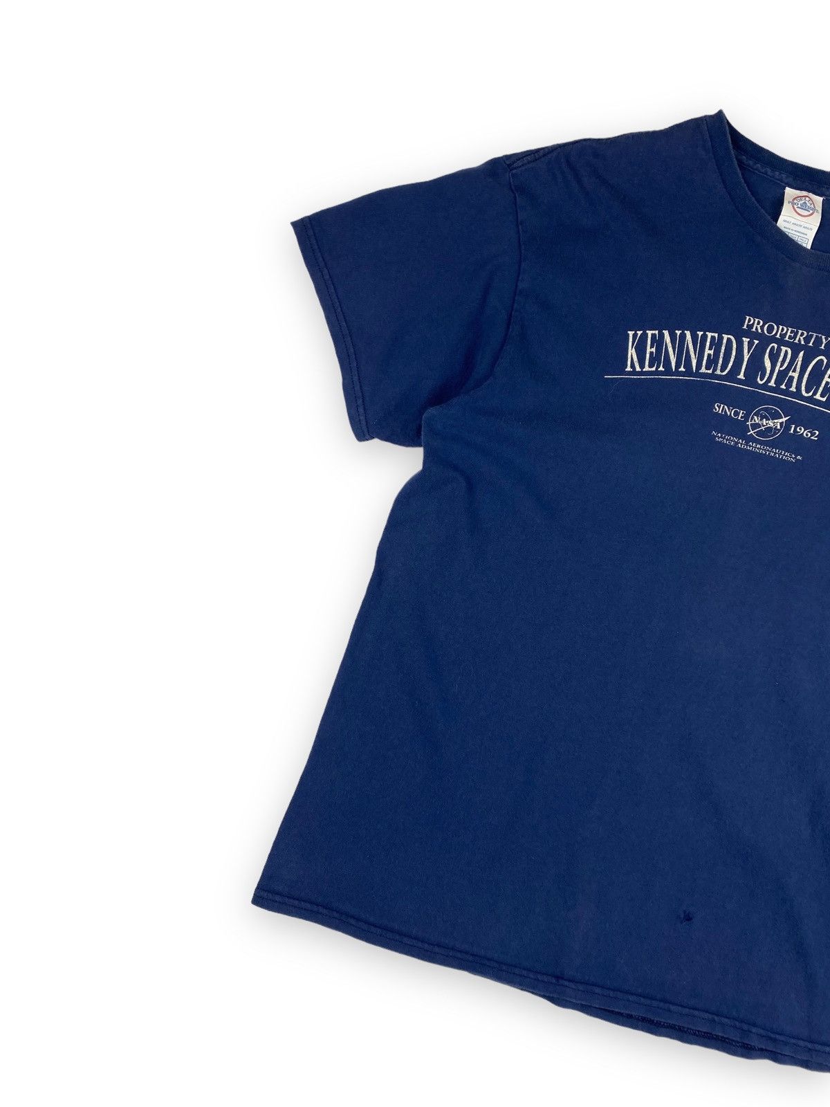 NASA × Vintage Vintage Kennedy Space Center NASA 1962 T Shirt Tee Size L Size US L / EU 52-54 / 3 - 3 Thumbnail