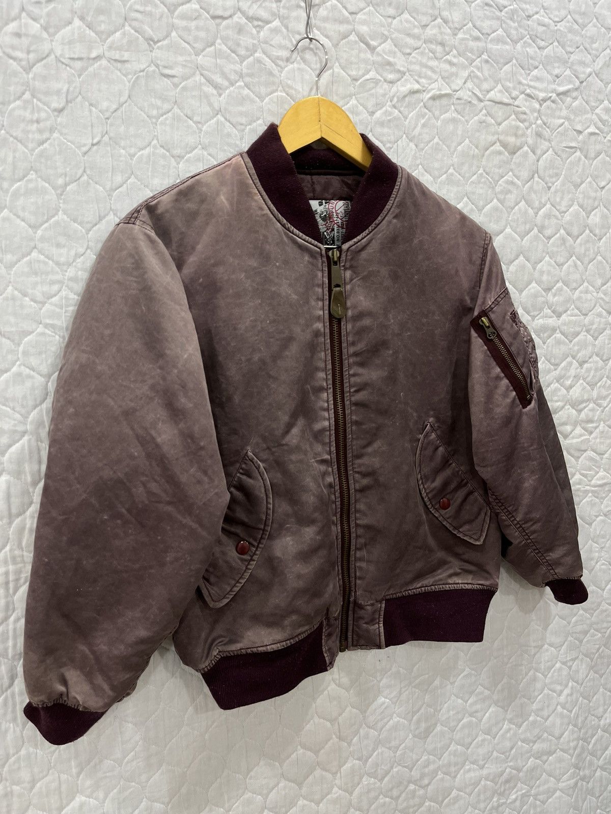 Grailed B66. BOBSON HYPEBEAST BOMBER JACKET Size US S / EU 44-46 / 1 - 3 Thumbnail