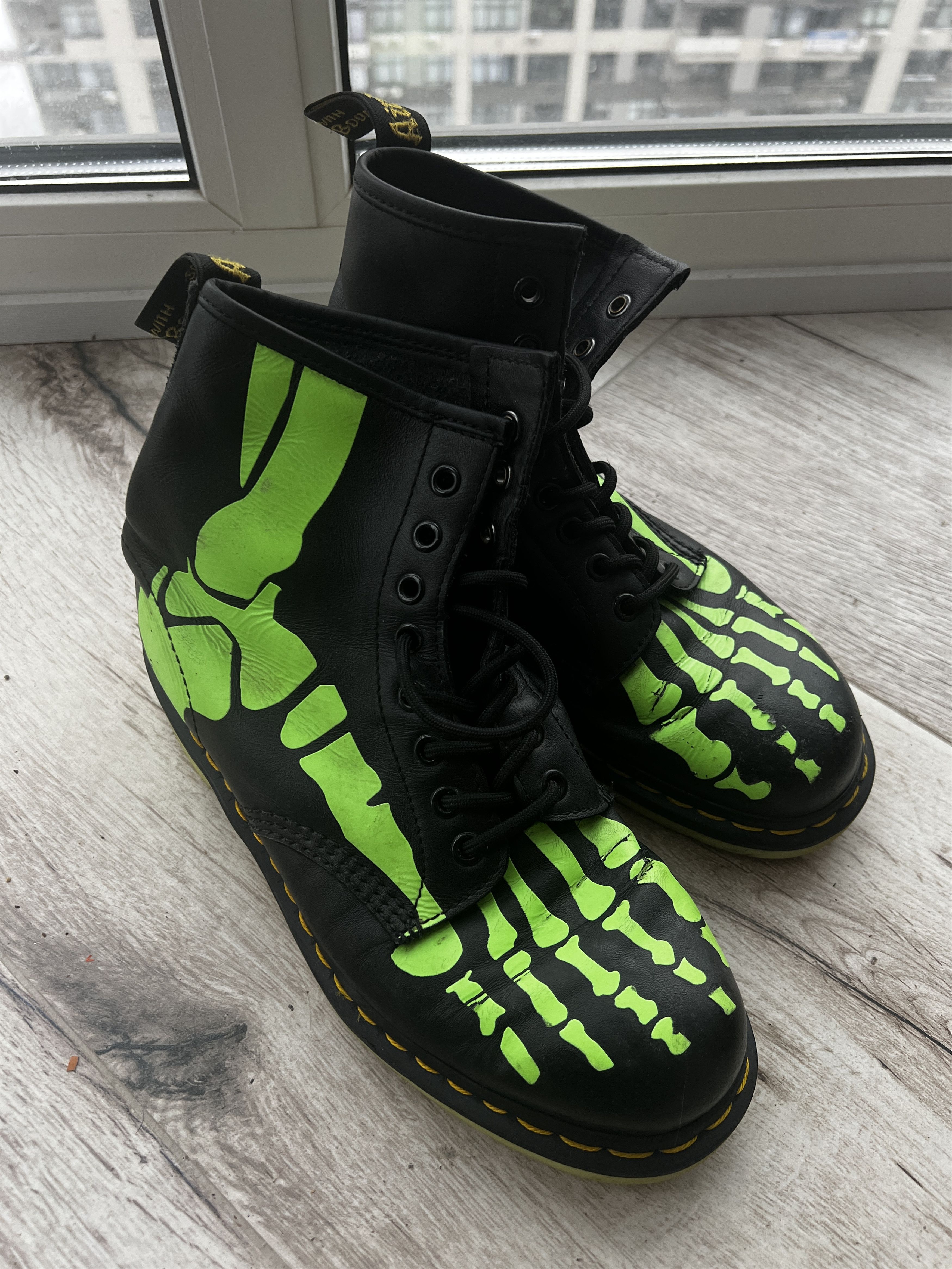 Dr martens skelly boots online