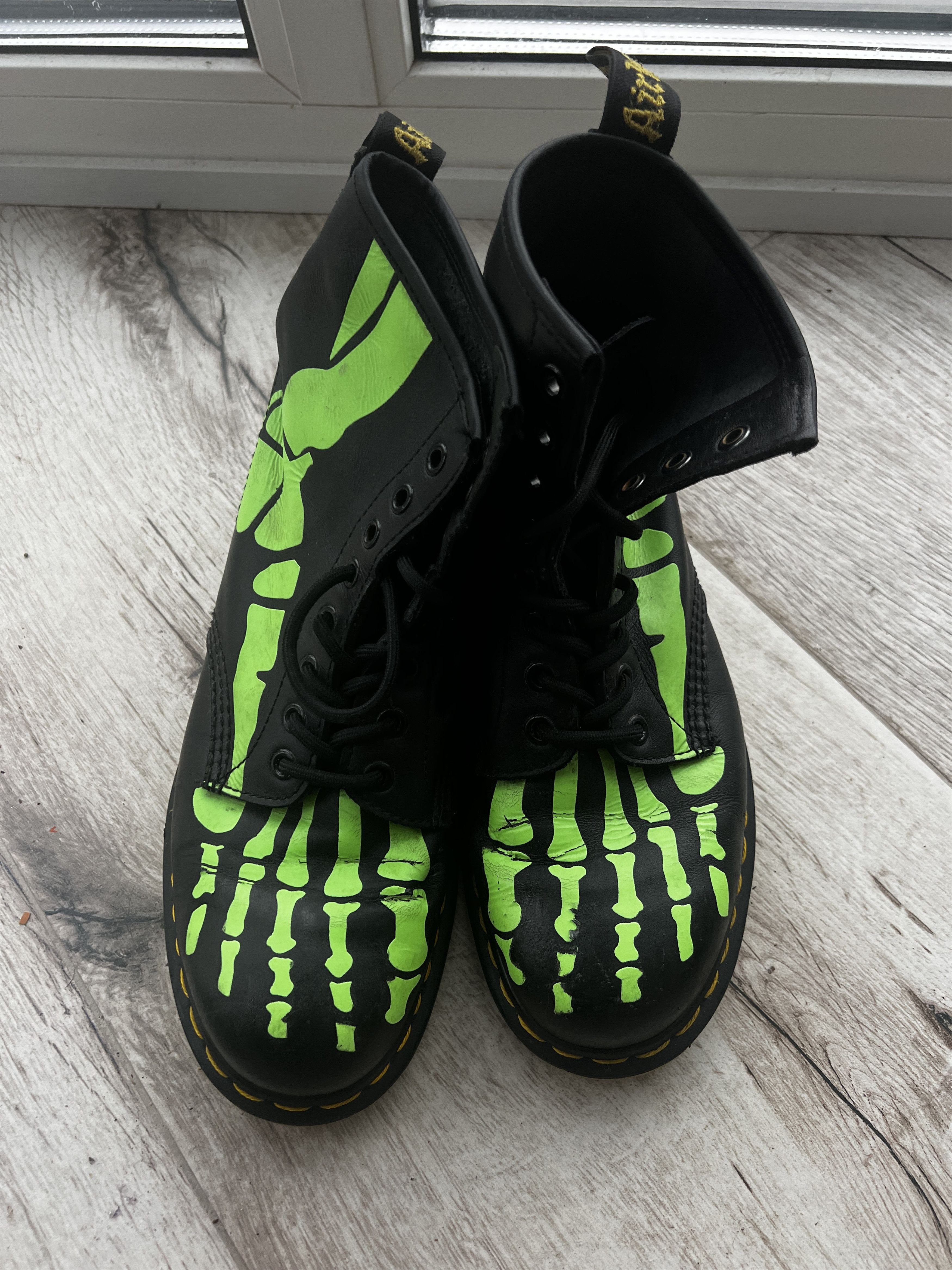 Rare Dr. Martens Skelly Glow in The Dark