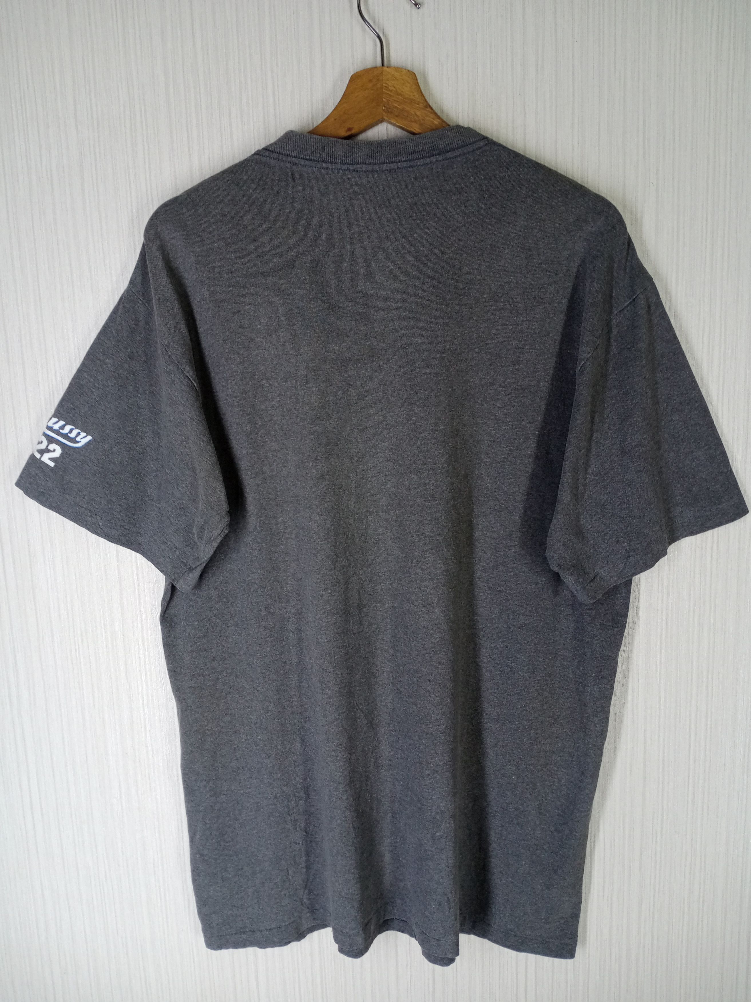 Stussy × Vintage Rare Vintage 90s Stussy London Big Logo Tshirt Size US L / EU 52-54 / 3 - 8 Thumbnail