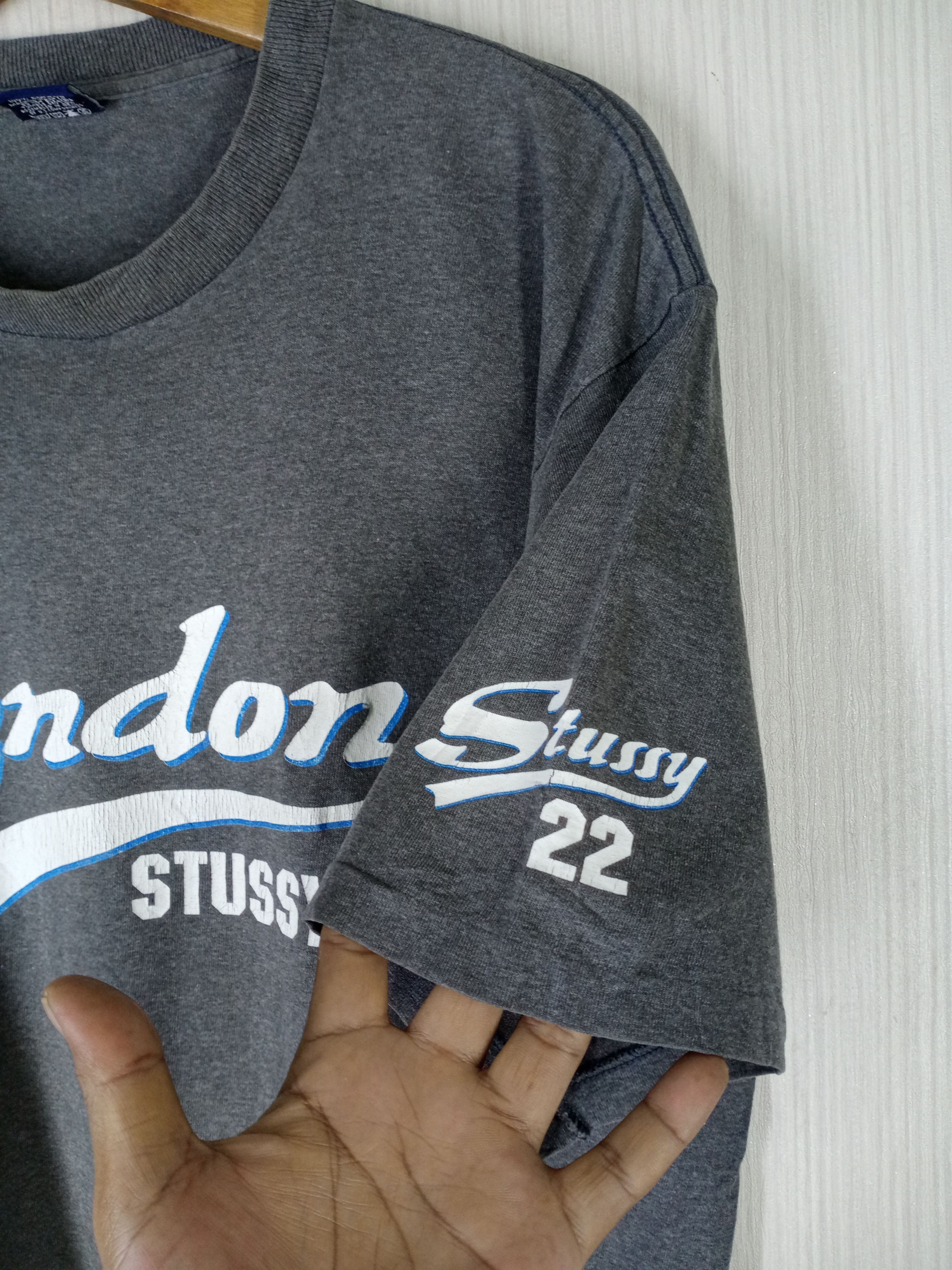 Stussy × Vintage Rare Vintage 90s Stussy London Big Logo Tshirt Size US L / EU 52-54 / 3 - 7 Thumbnail