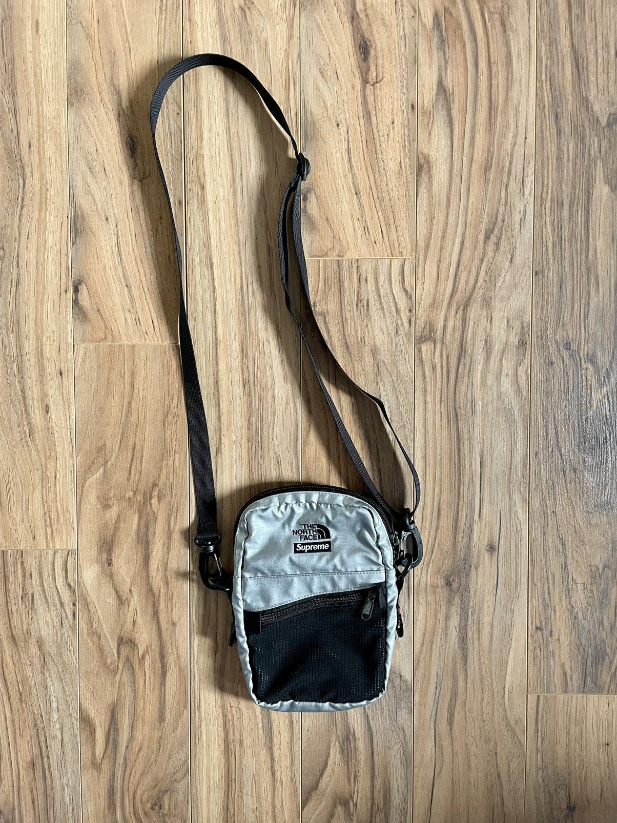 supreme nike shoulder bag silver