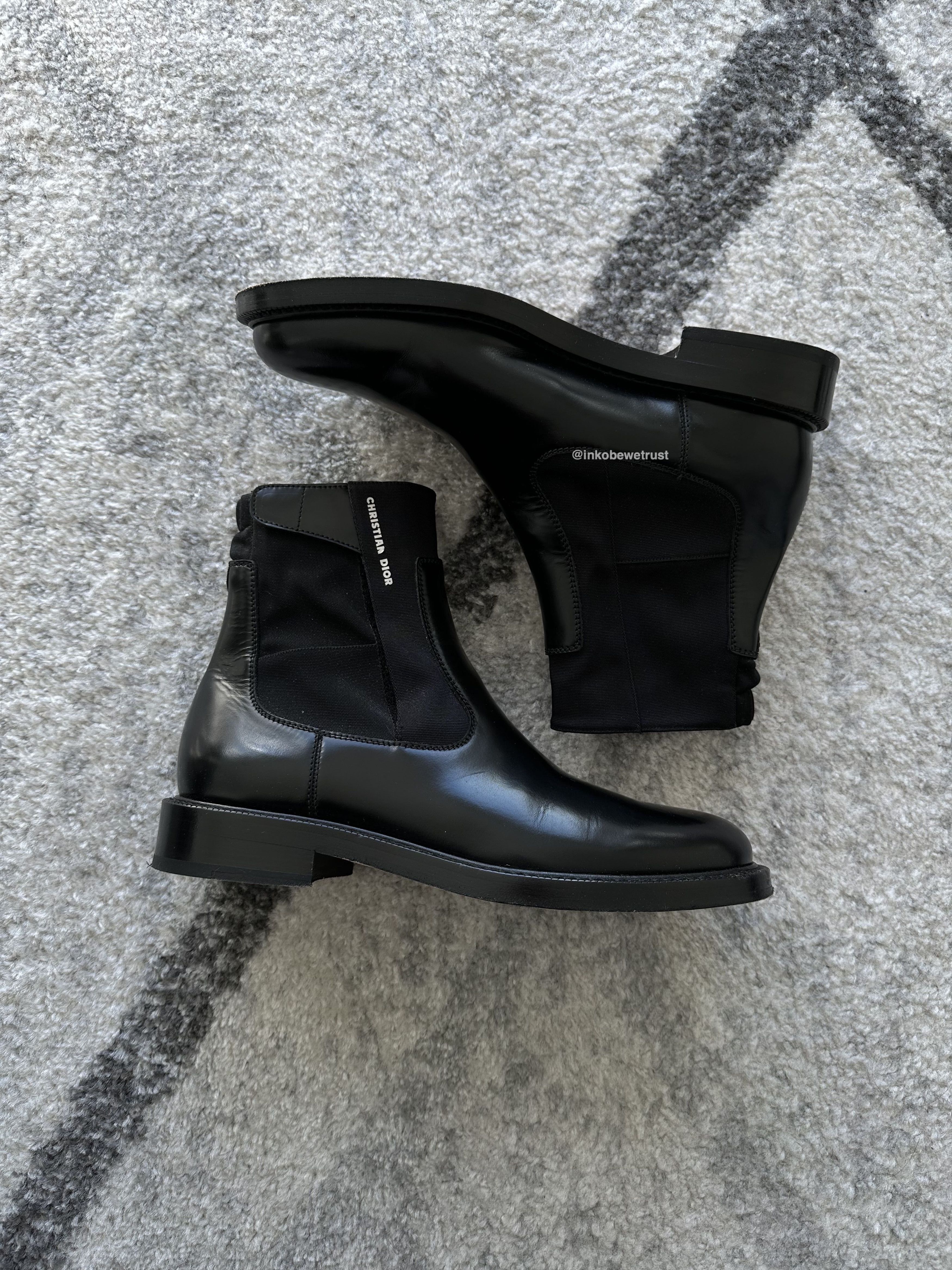Evidence Chelsea Boots