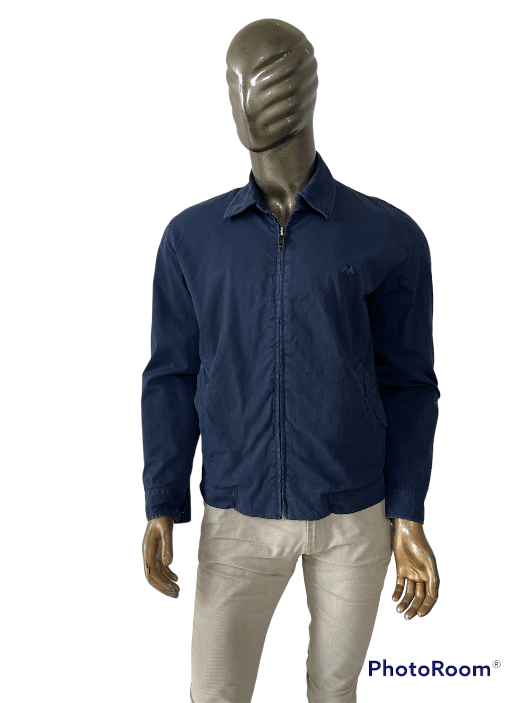 Burberry 🔥 Burberry light jacket tb Burberry size M navy Size US M / EU 48-50 / 2 - 1 Thumbnail
