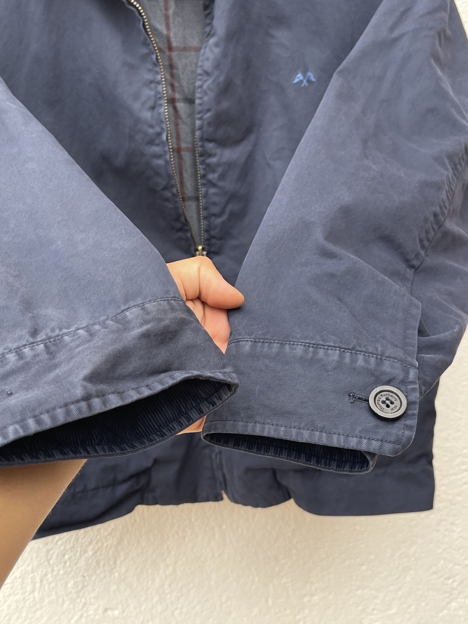 Burberry 🔥 Burberry light jacket tb Burberry size M navy Size US M / EU 48-50 / 2 - 10 Thumbnail