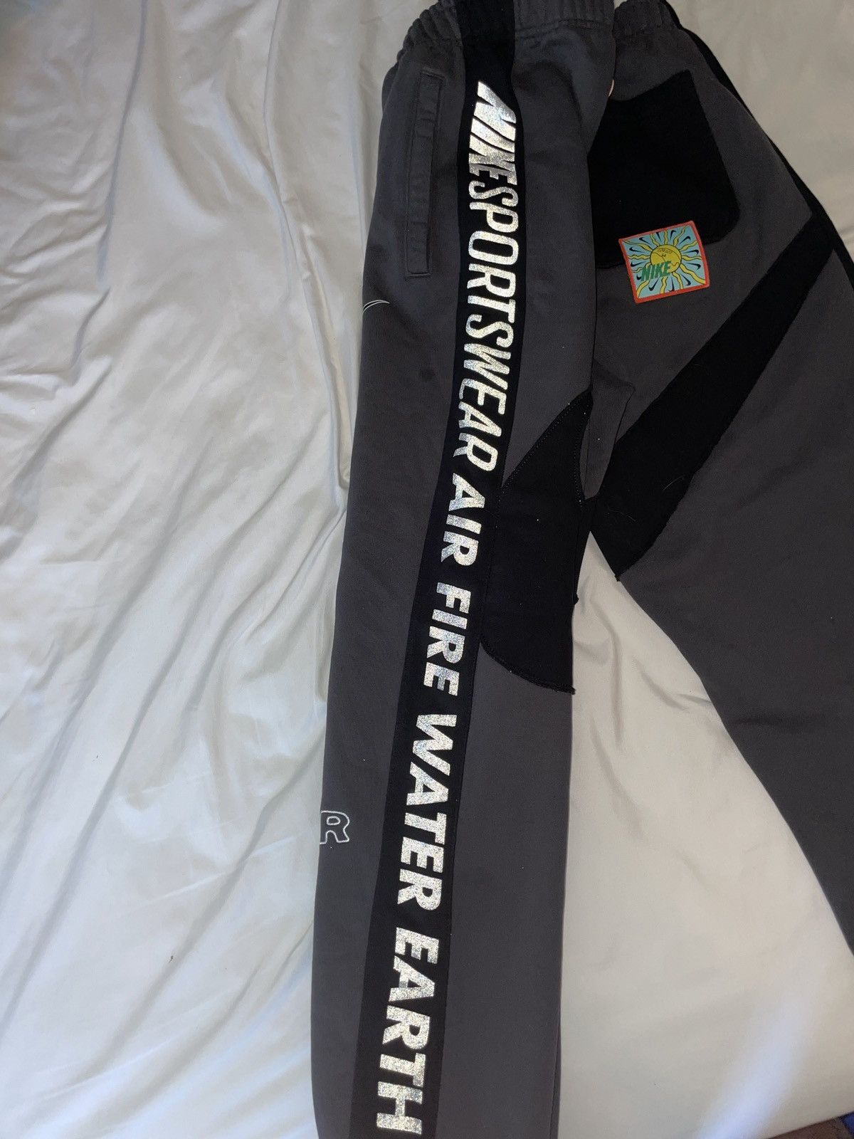 Nike Nike Element Charcoal Grey Patched Relaxed Fit Joggers Men’s Size US 32 / EU 48 - 5 Thumbnail