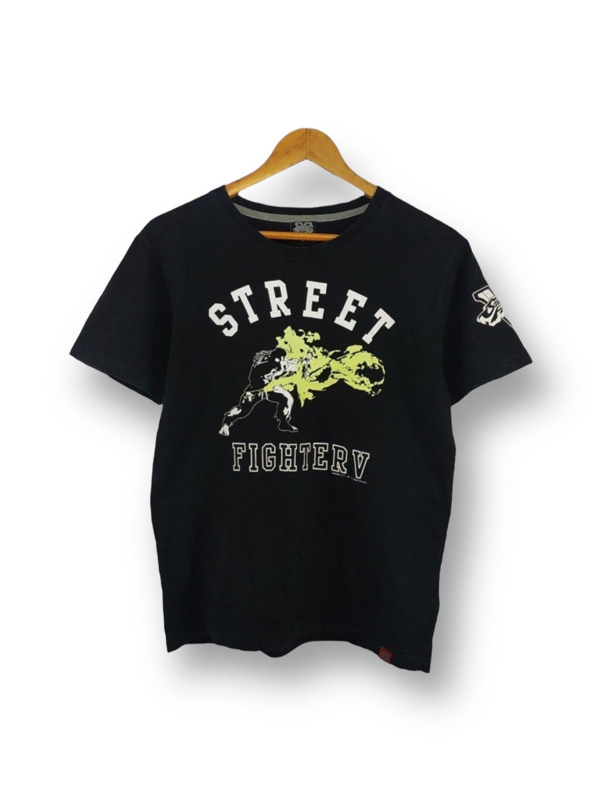 Japanese Brand × Vintage Vintage Capcom Street Fighter V Shirt. #G Size US M / EU 48-50 / 2 - 1 Thumbnail