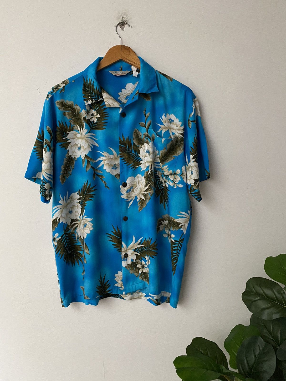 Vintage Vintage 🌸100% Rayon Hawaii Shirt Flowers design Size US L / EU 52-54 / 3 - 3 Thumbnail
