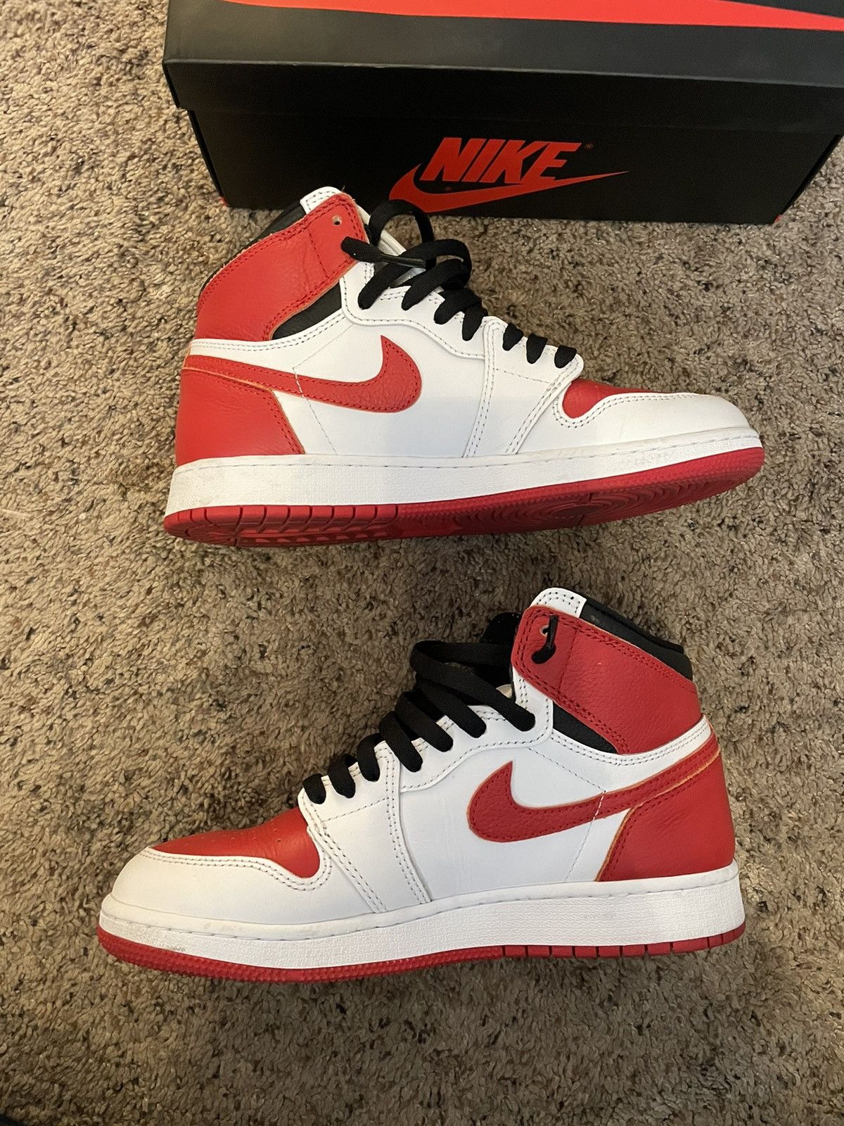 Jordan 1 University Red