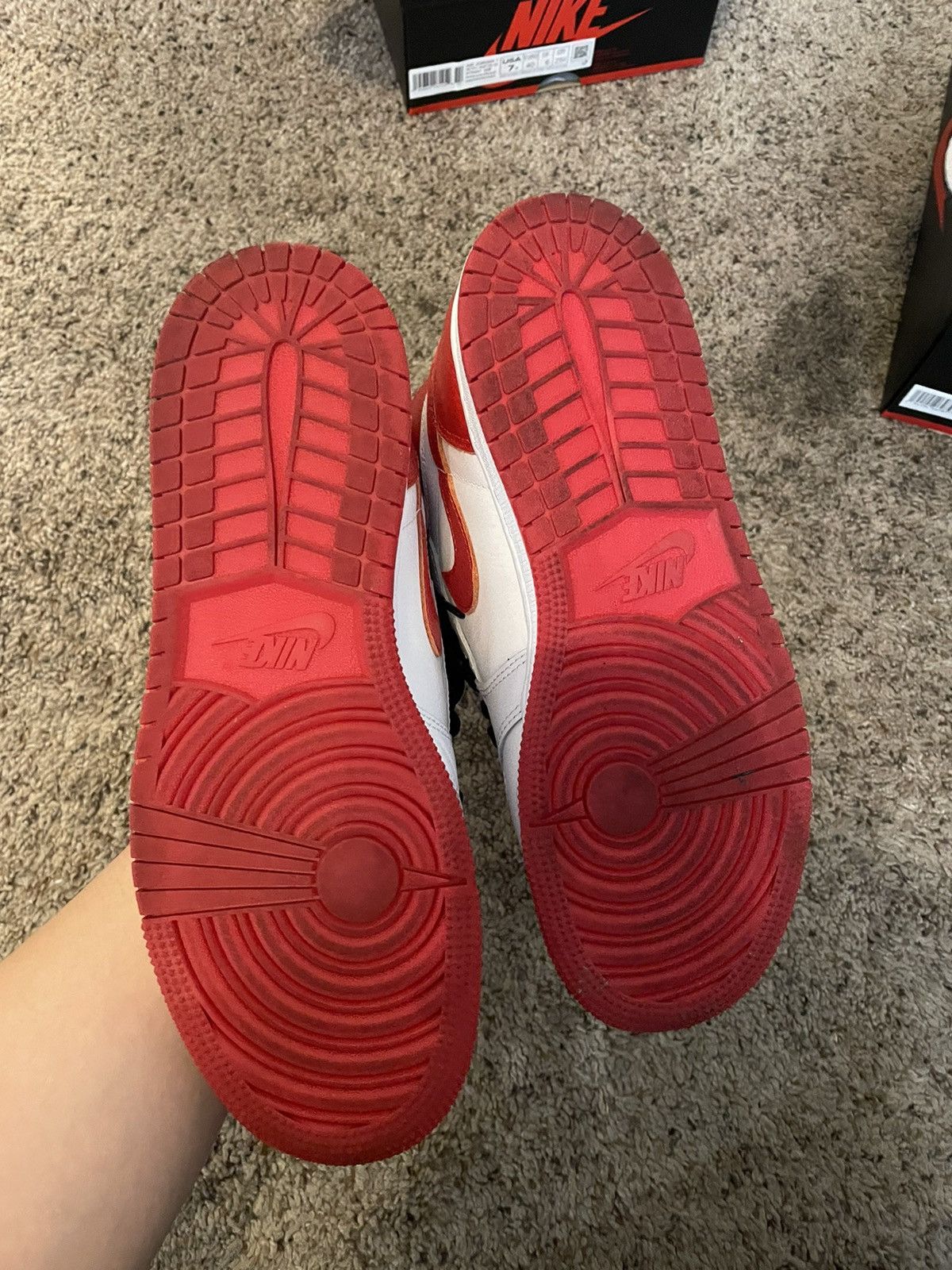 Jordan 1 University Red